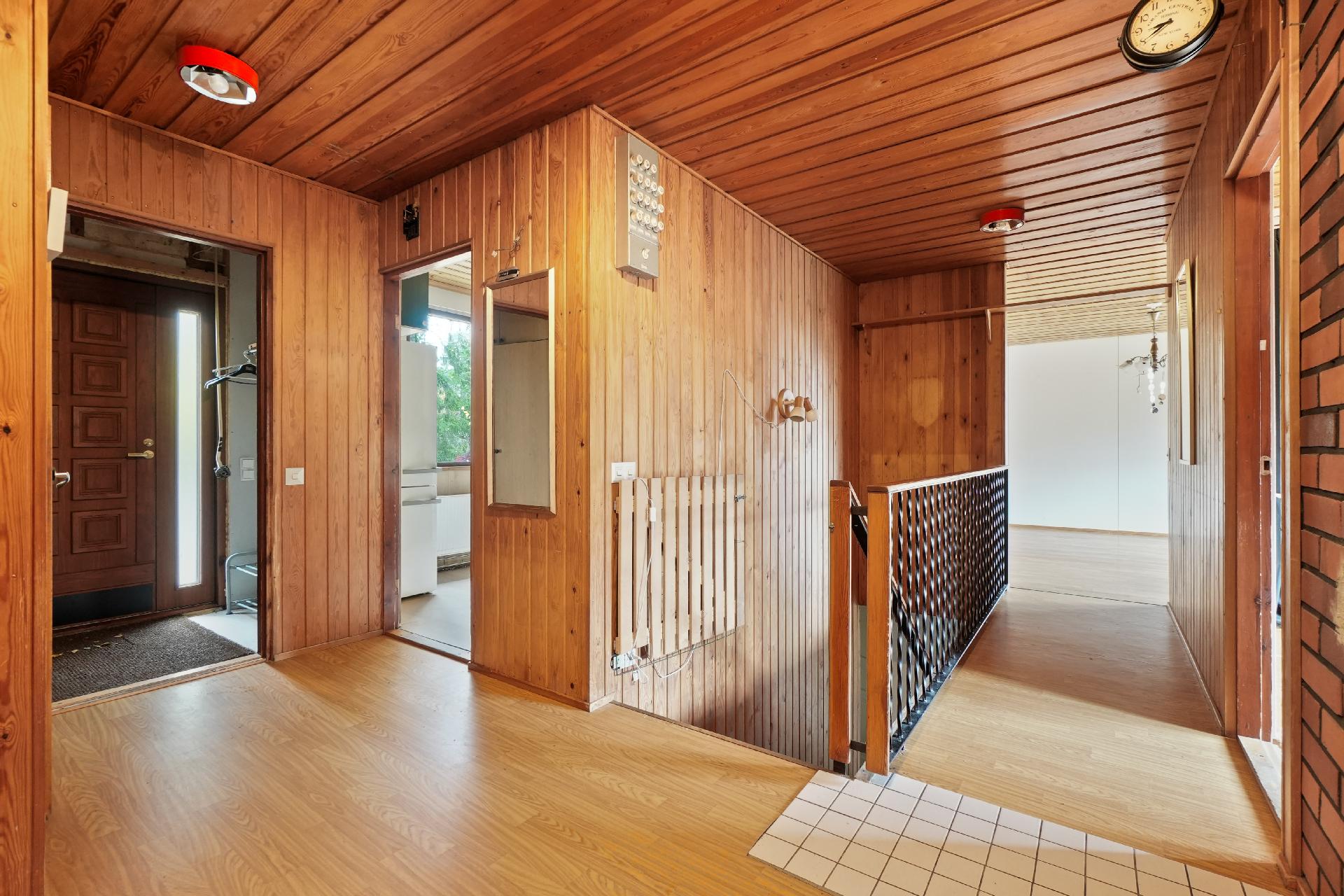 Pääsisäänkäynnin eteinen