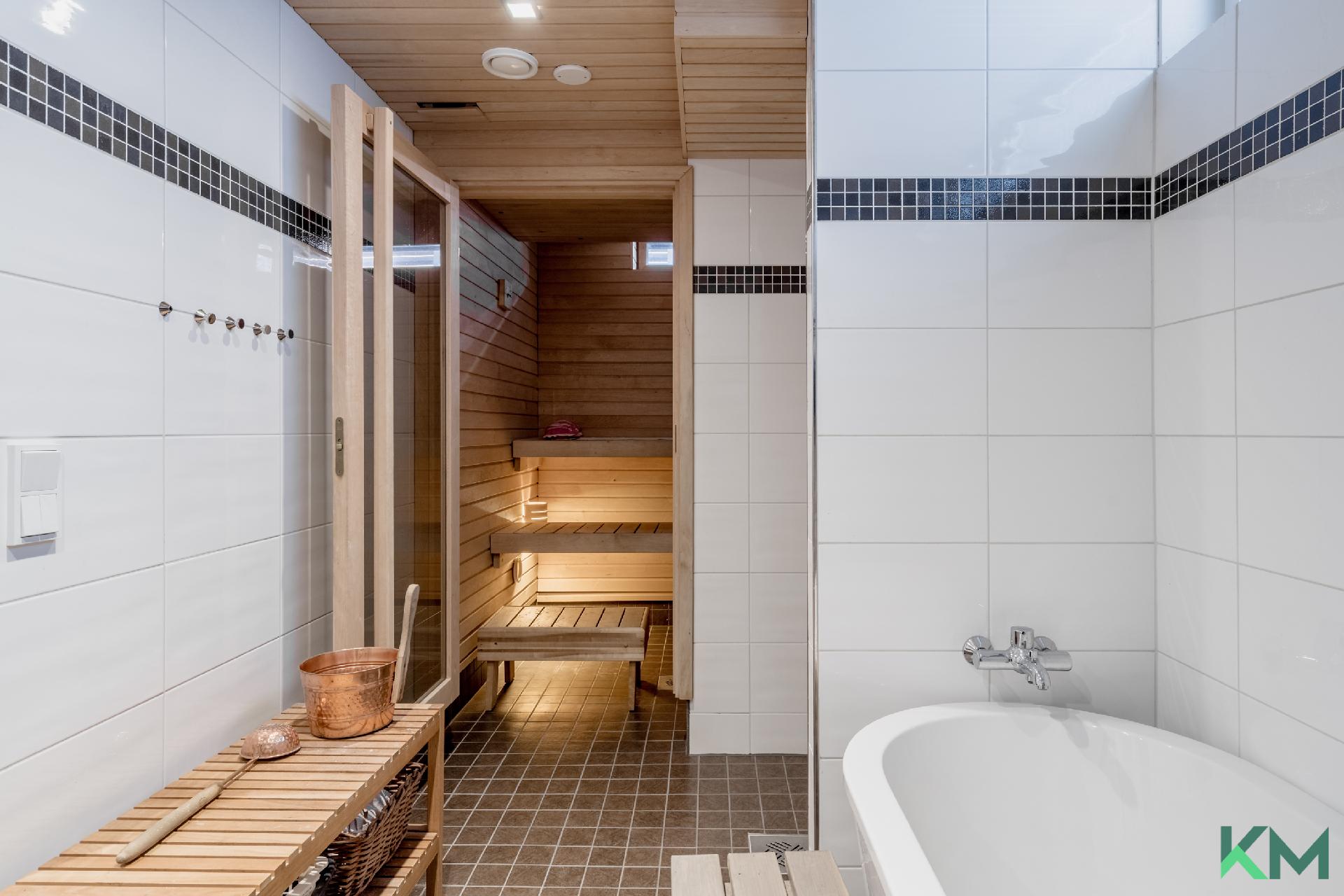 Hallainvuorentie 10, Myllypuro, Helsinki