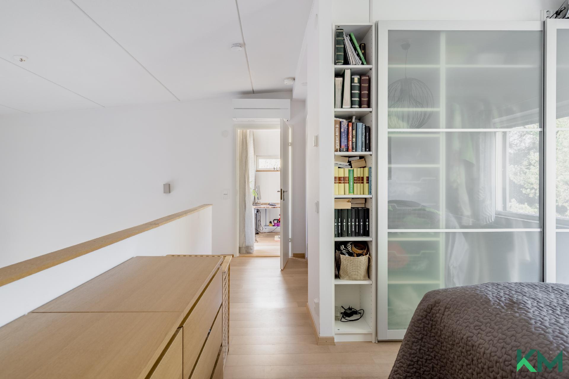 Hallainvuorentie 10, Myllypuro, Helsinki