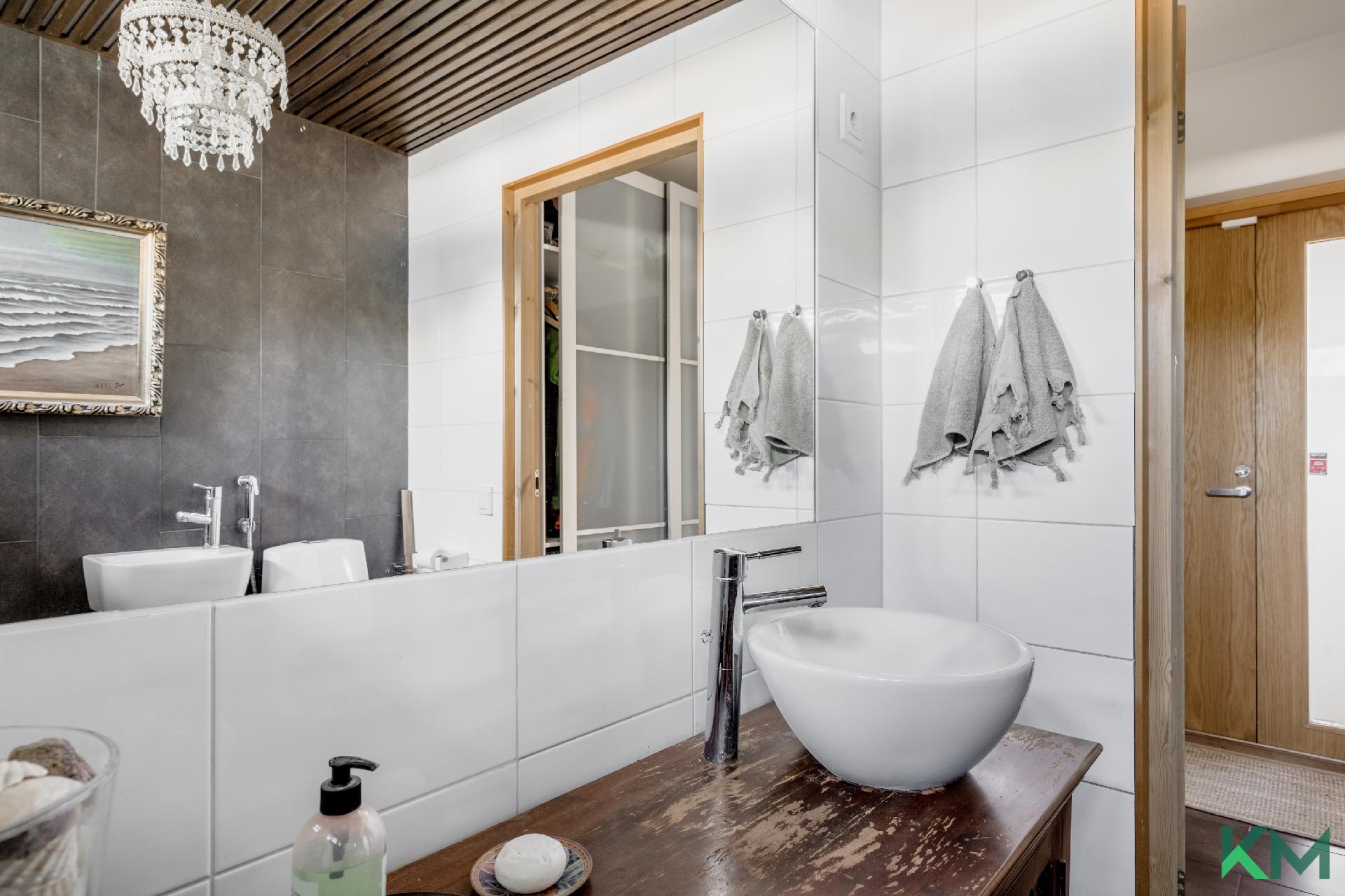 Hallainvuorentie 10, Myllypuro, Helsinki