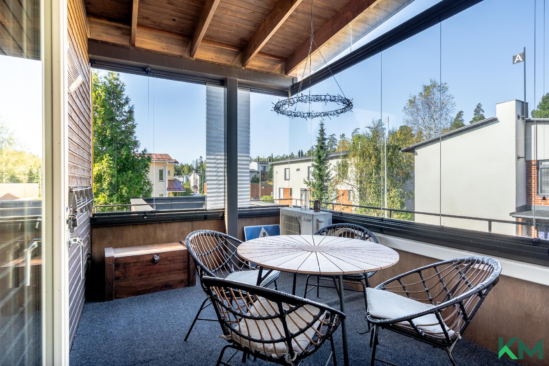 Täällä on kiva nauttia aurinkoisista illoista!