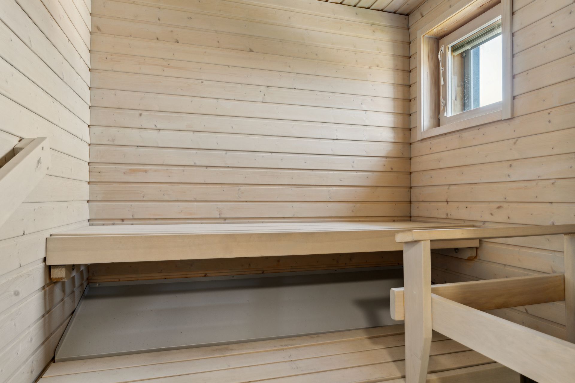 Helmipöllönkatu 5, Uusmäki, Espoo