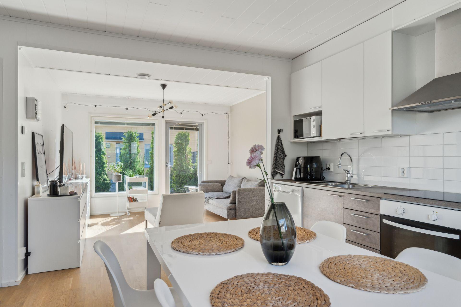 Helmipöllönkatu 5, Uusmäki, Espoo