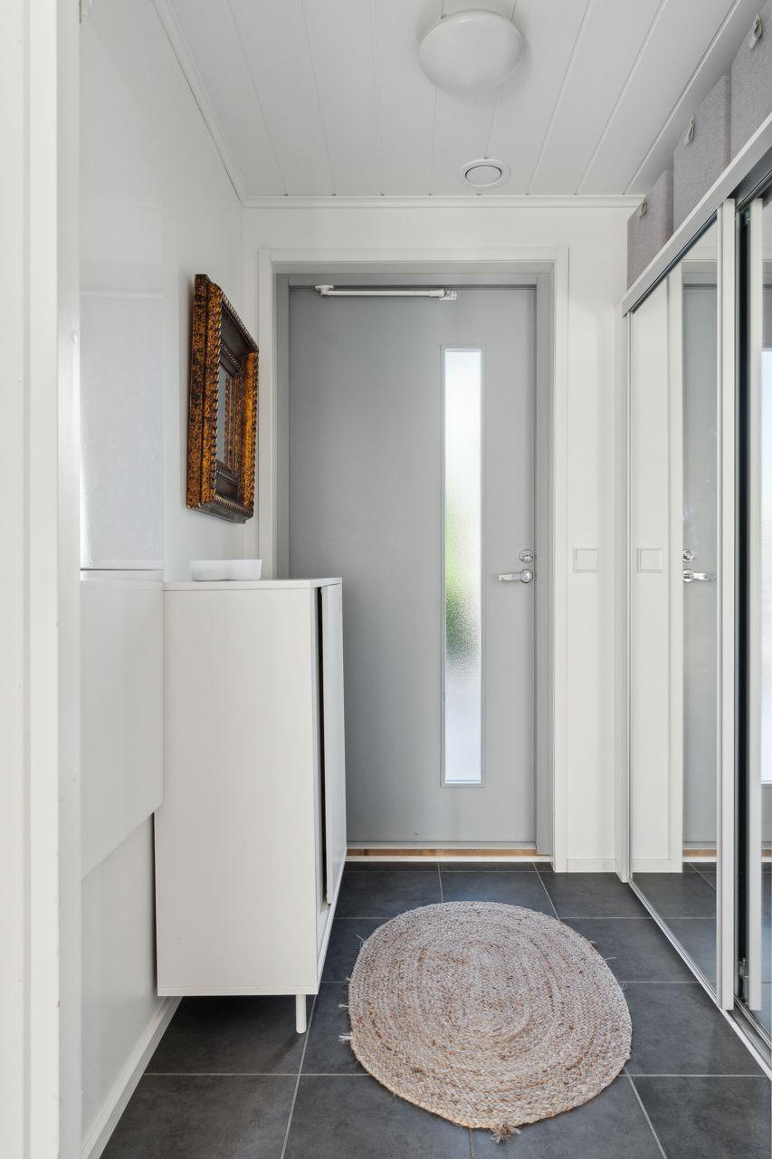 Helmipöllönkatu 5, Uusmäki, Espoo