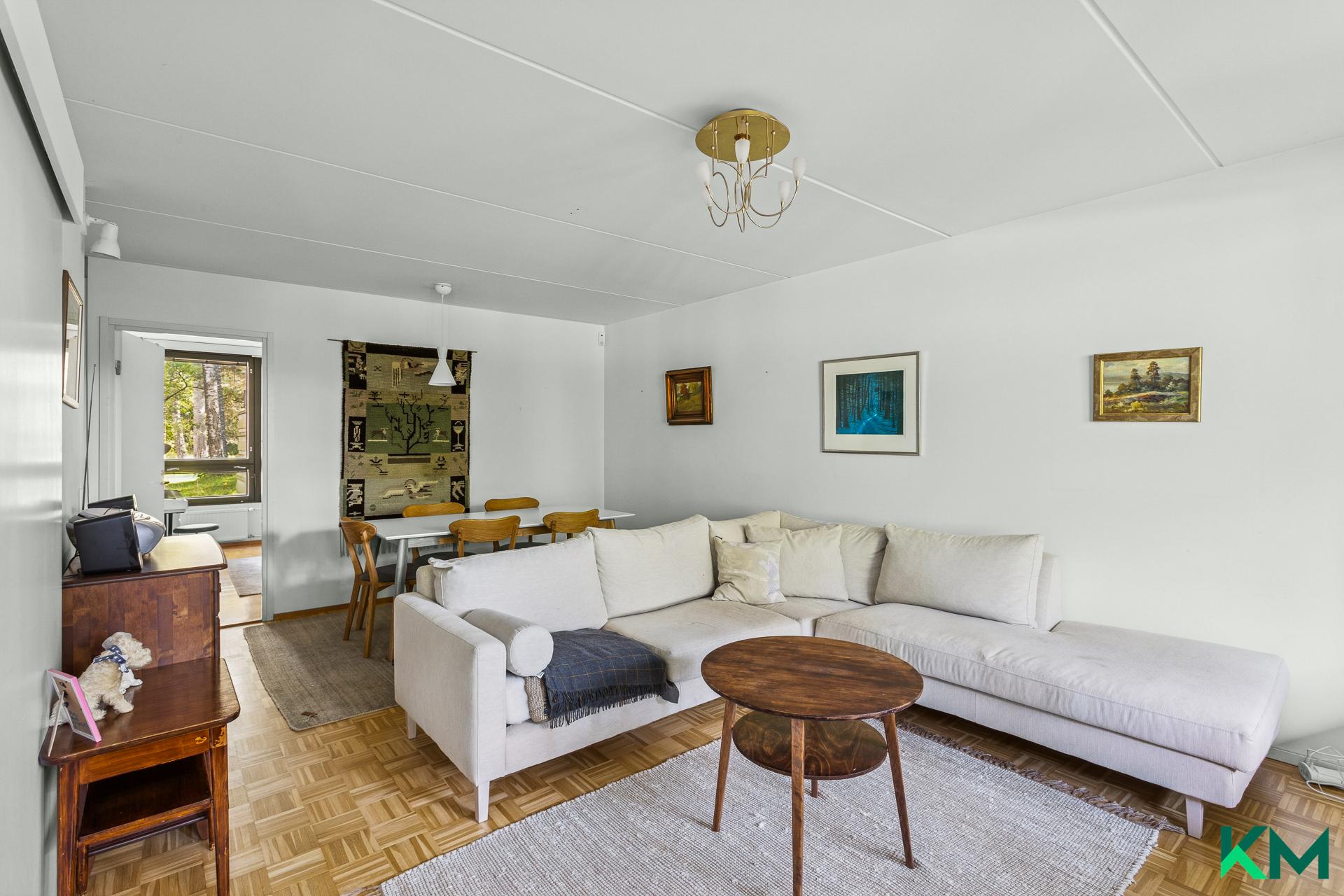 Suvikummunrinne 2, Tapiola, Espoo