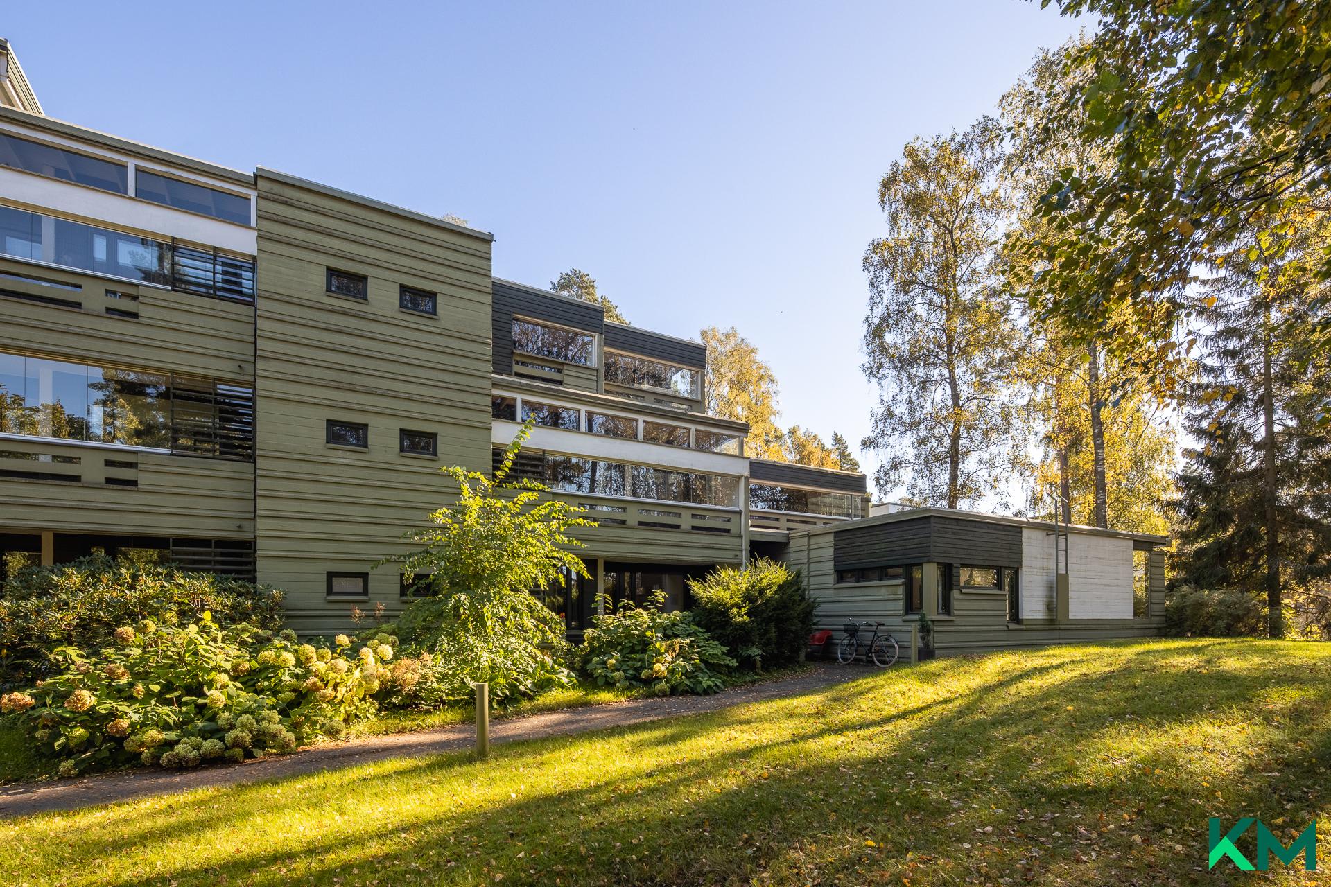 Suvikummunrinne 2, Tapiola, Espoo