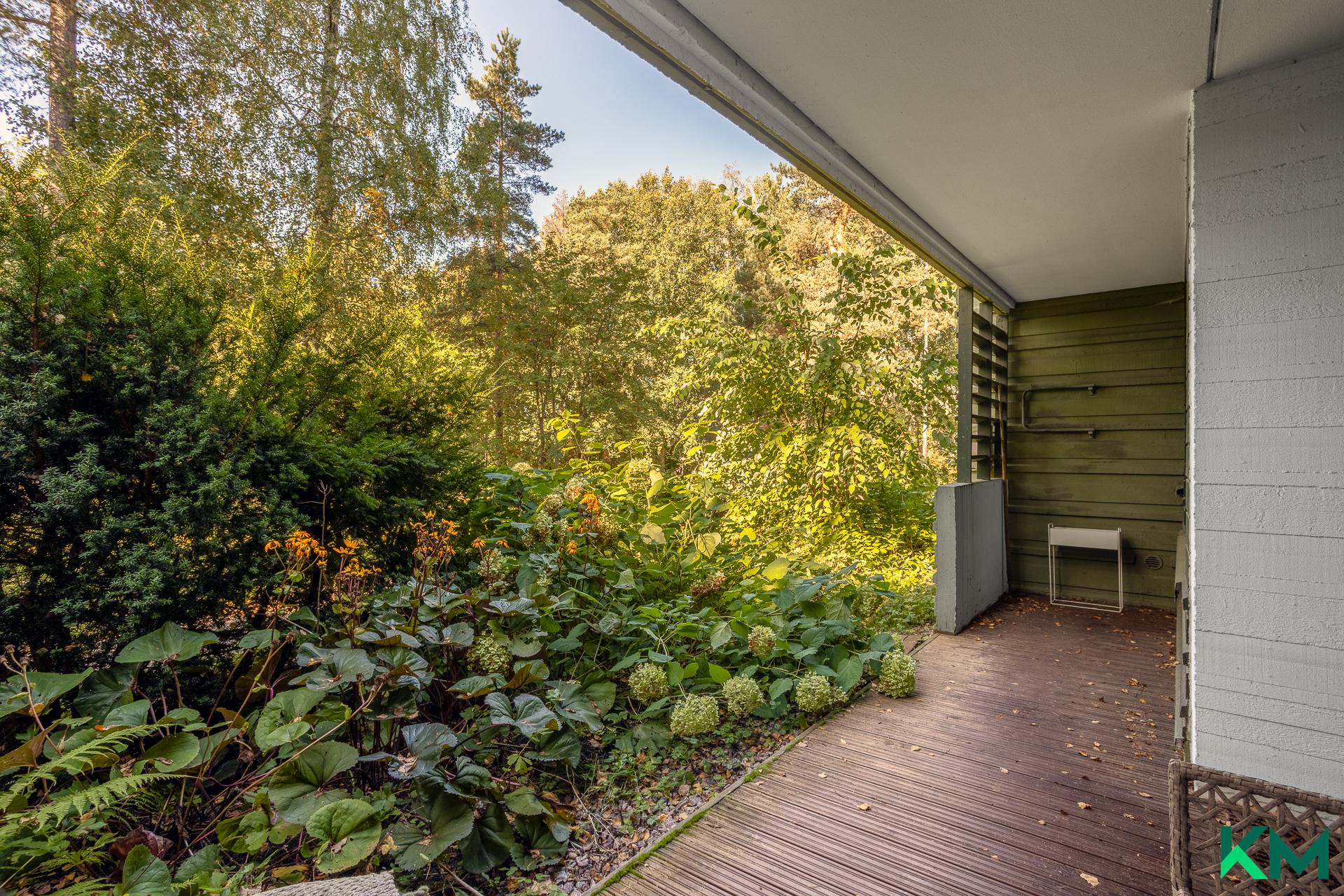 Suojaisa, oma terassi