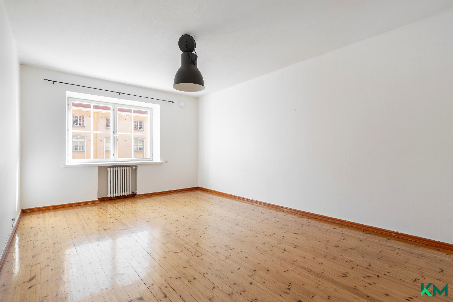 Avara ja valoisa olohuone