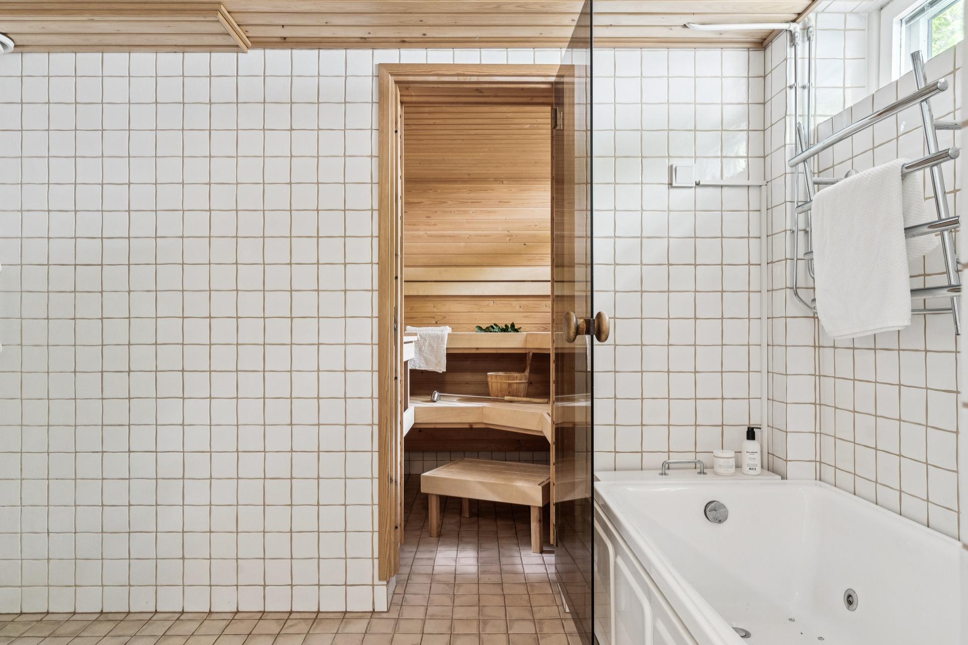 Aapontie 11, Mankkaa, Espoo