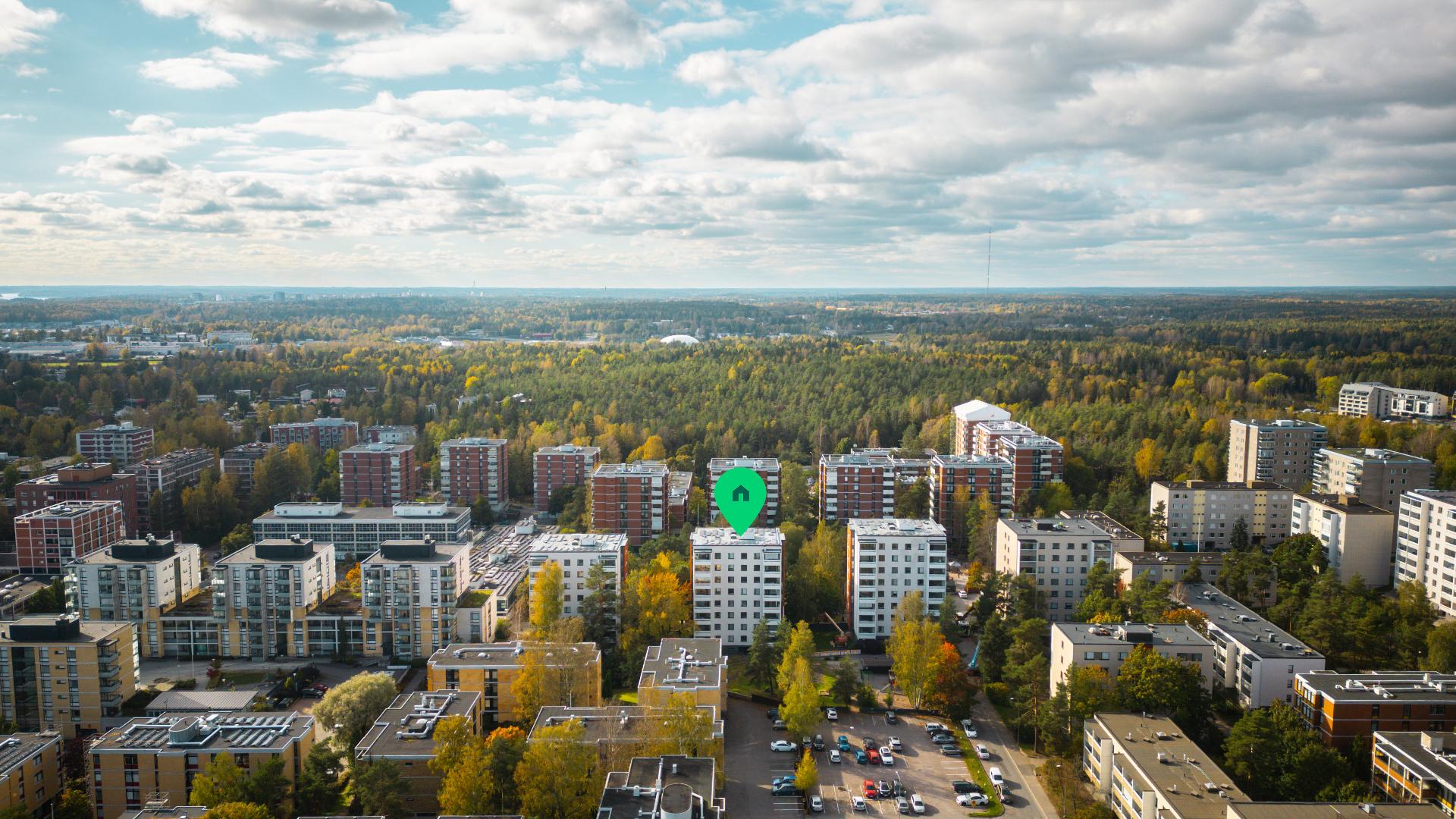 Täysikuu 10 B, Olari, Espoo
