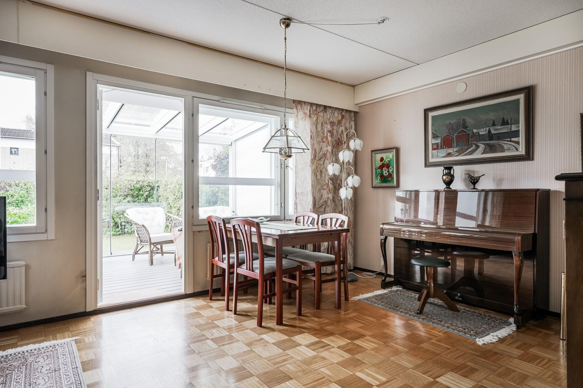 Perkiöntie 6, Vantaanlaakso, Vantaa