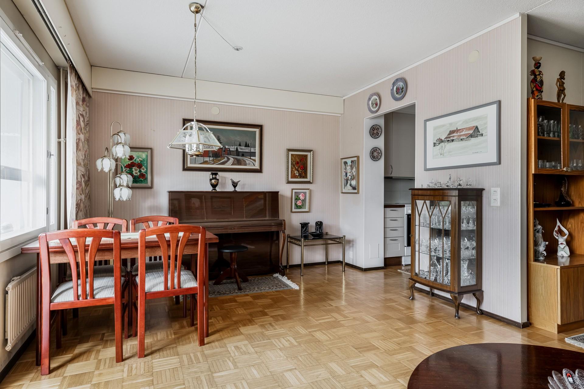 Perkiöntie 6, Vantaanlaakso, Vantaa