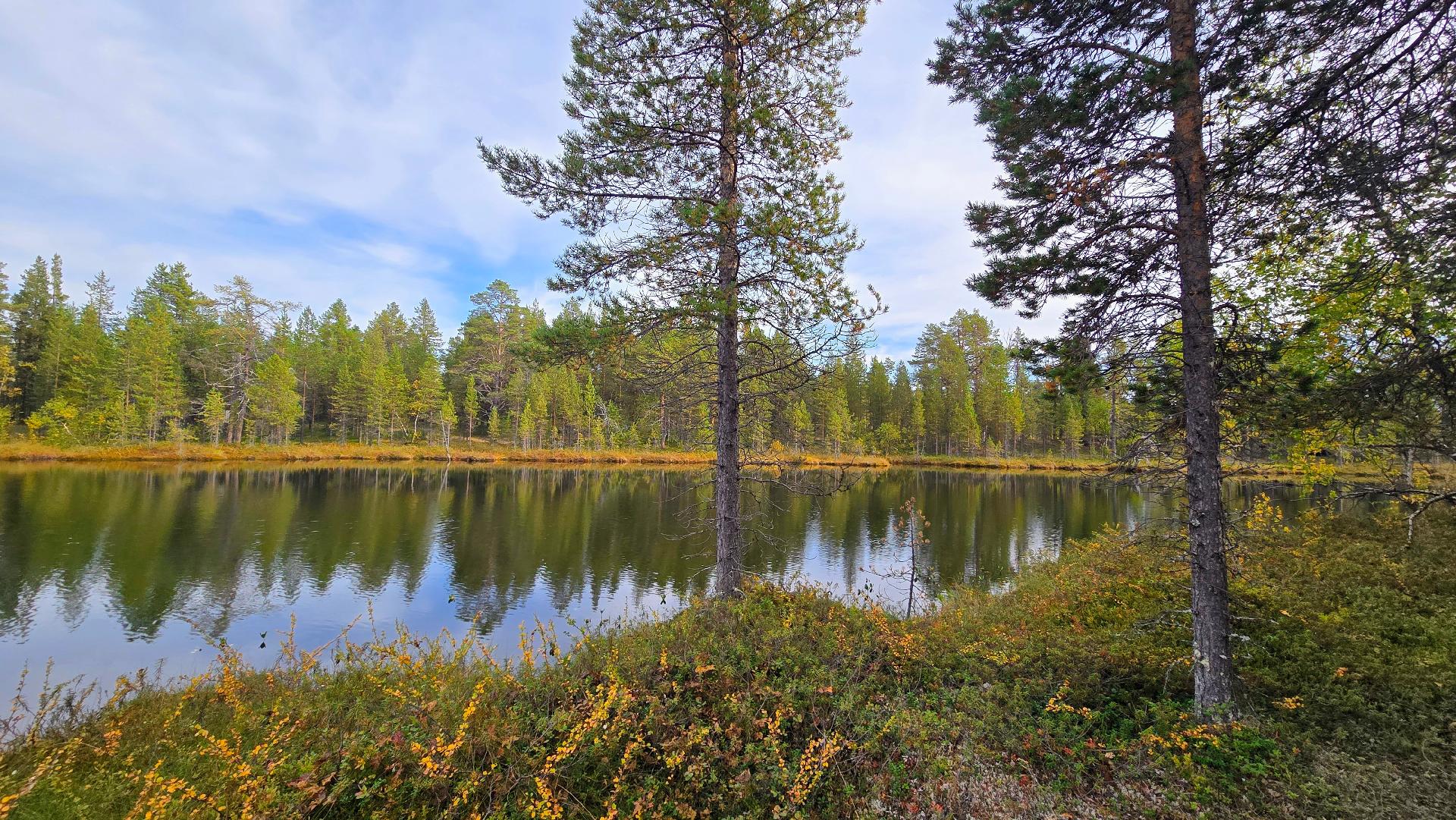 Lammen länsilaidalta itälaidalle päin katsottuna.