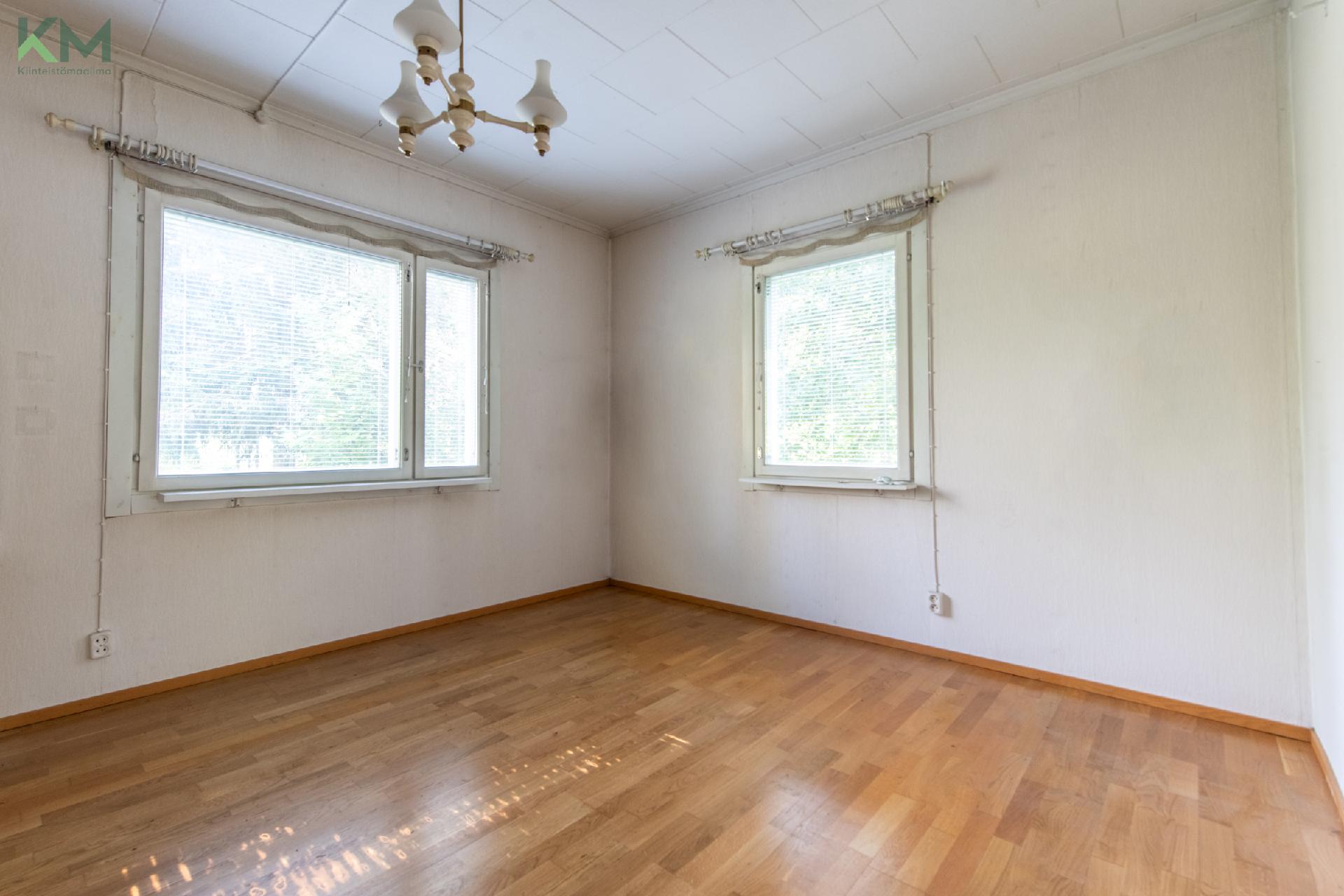 Museotie 11, Keskusta, Kurikka