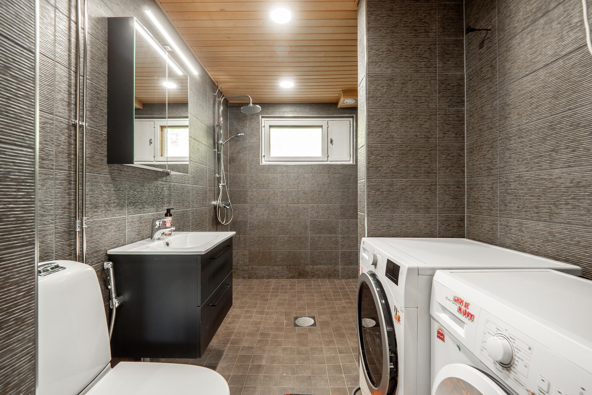 Ellintie 17, Knuutilankangas, Oulu