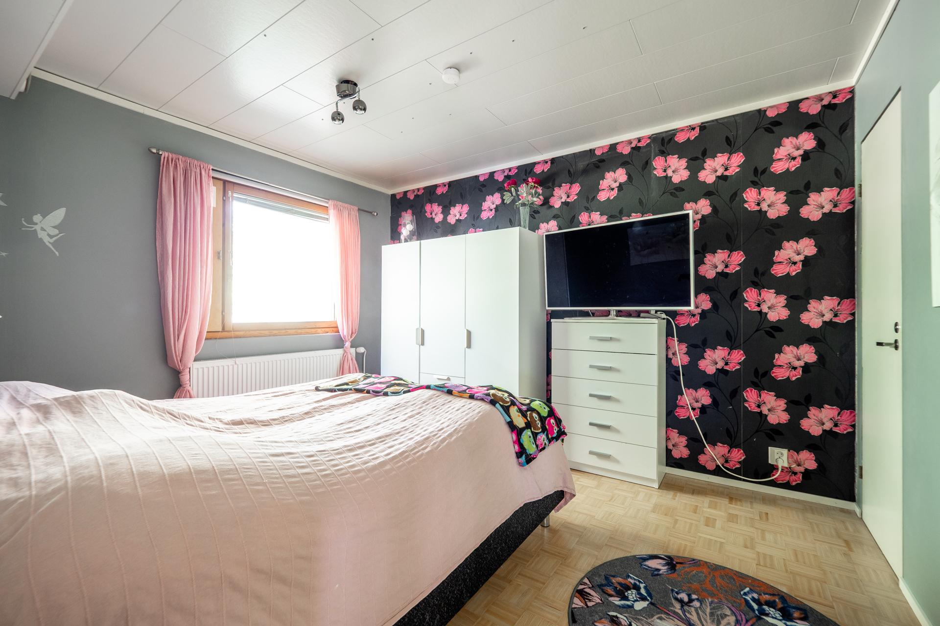 Ellintie 17, Knuutilankangas, Oulu