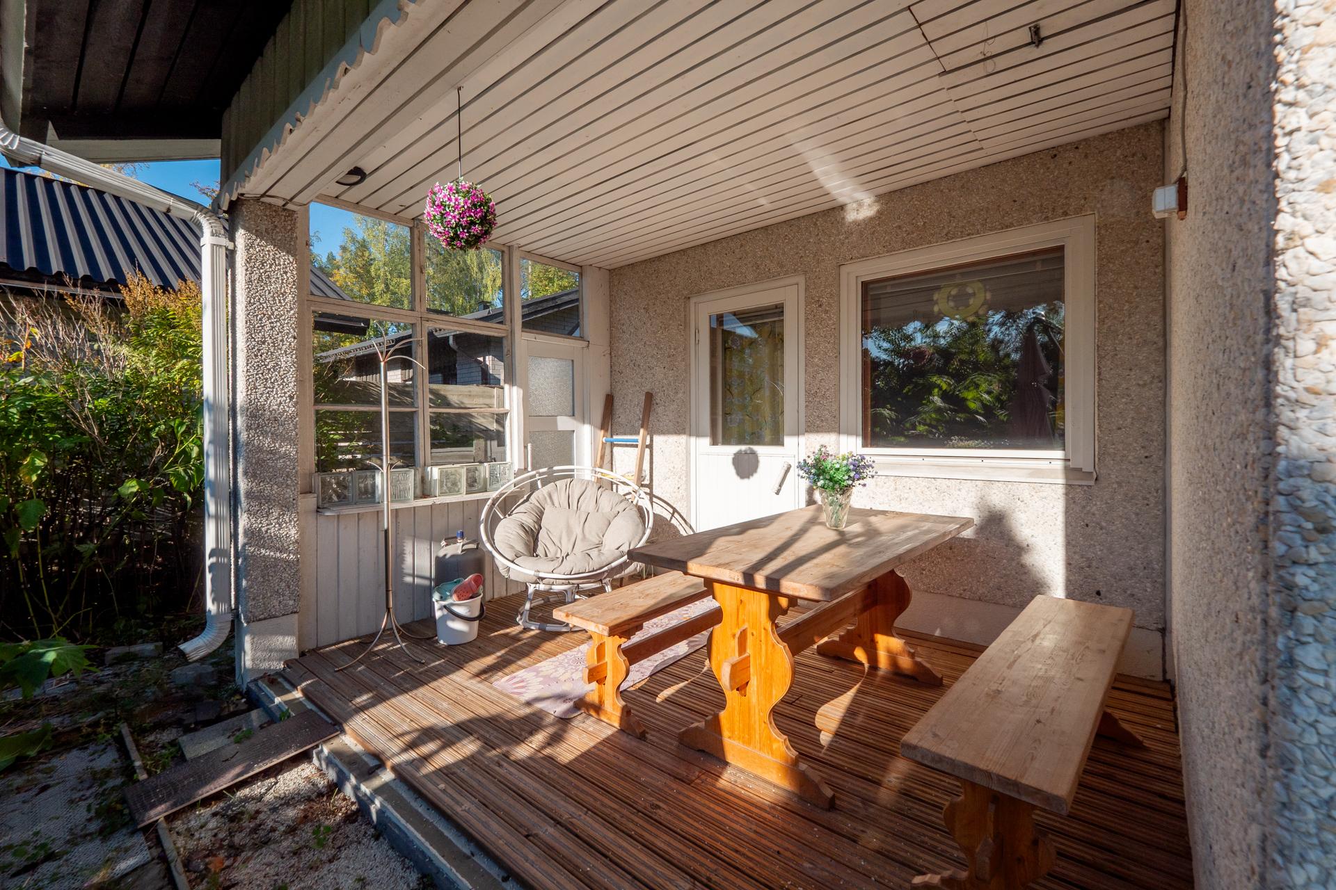 Ellintie 17, Knuutilankangas, Oulu