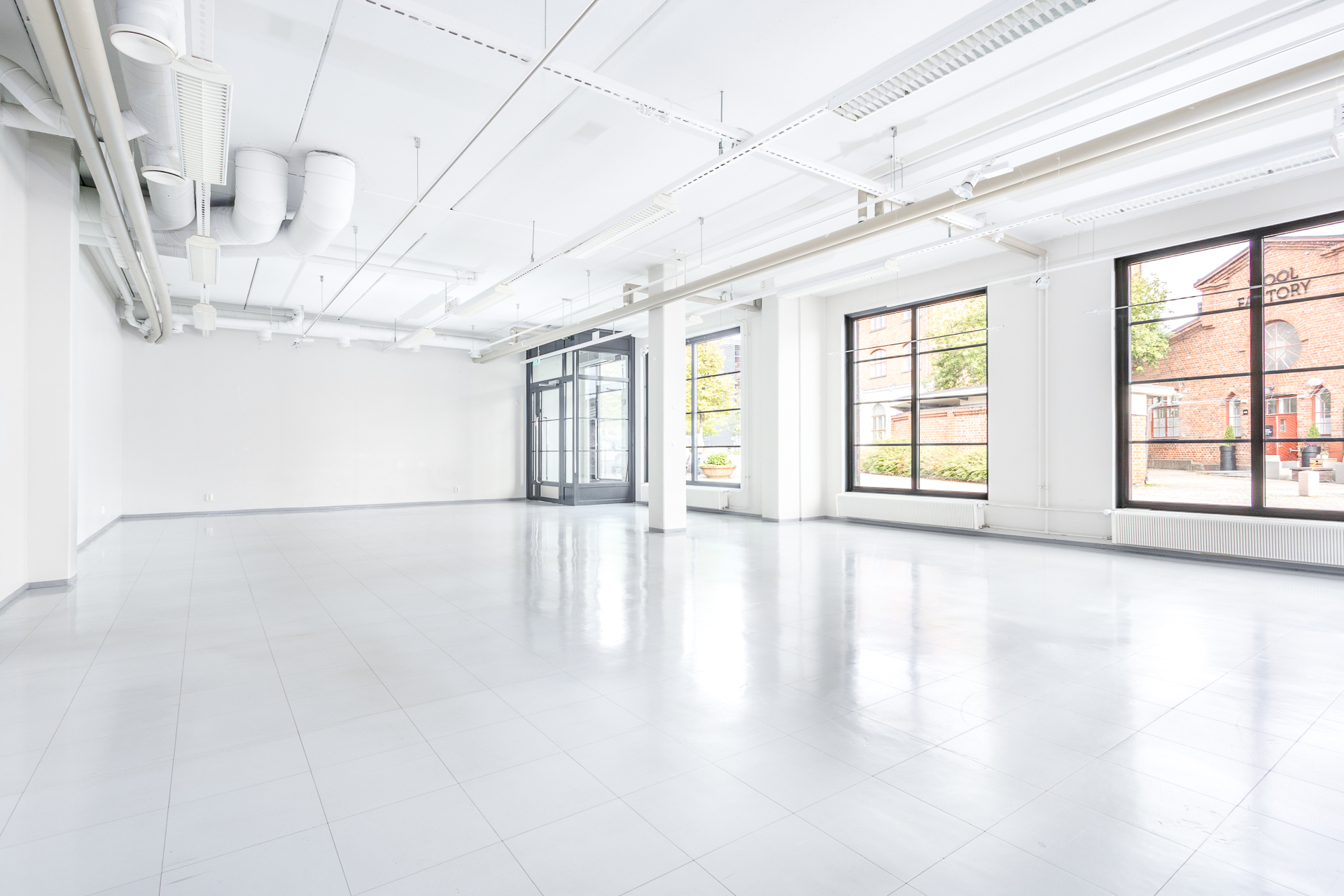 suuri valoisa monikäyttötila