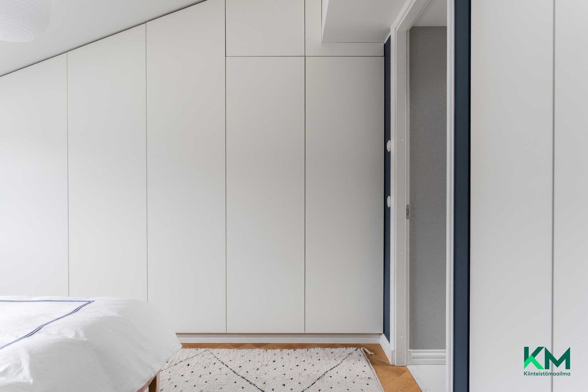 Laivanvarustajankatu 4, Ullanlinna, Helsinki