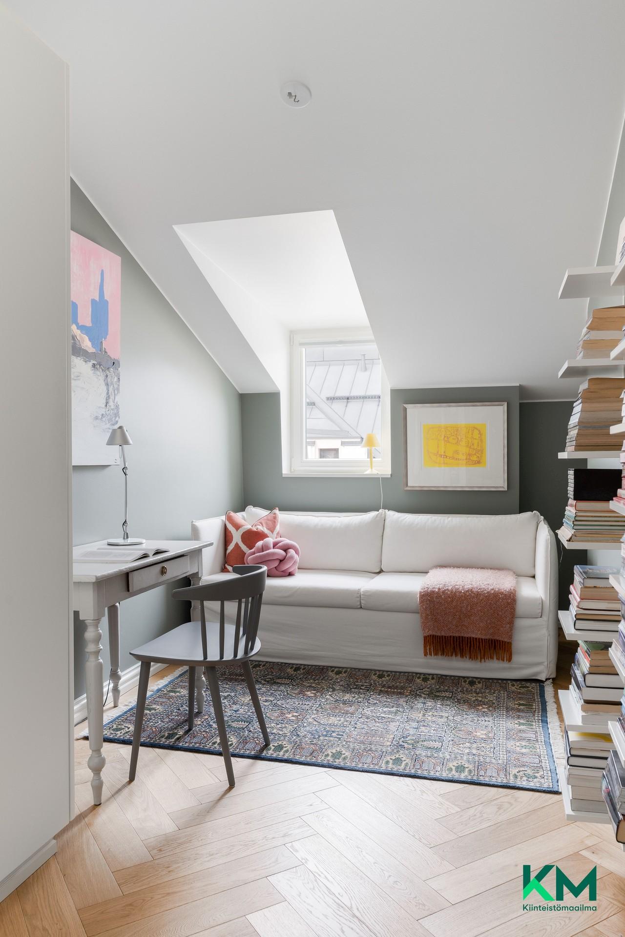 Laivanvarustajankatu 4, Ullanlinna, Helsinki