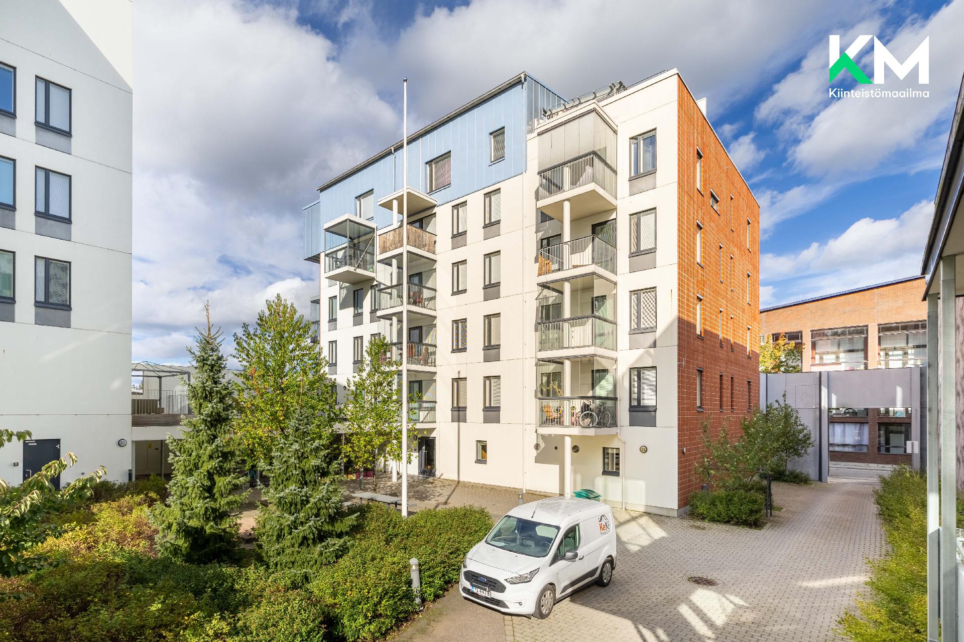 Rubiinikehä 33, Kivistö, Vantaa