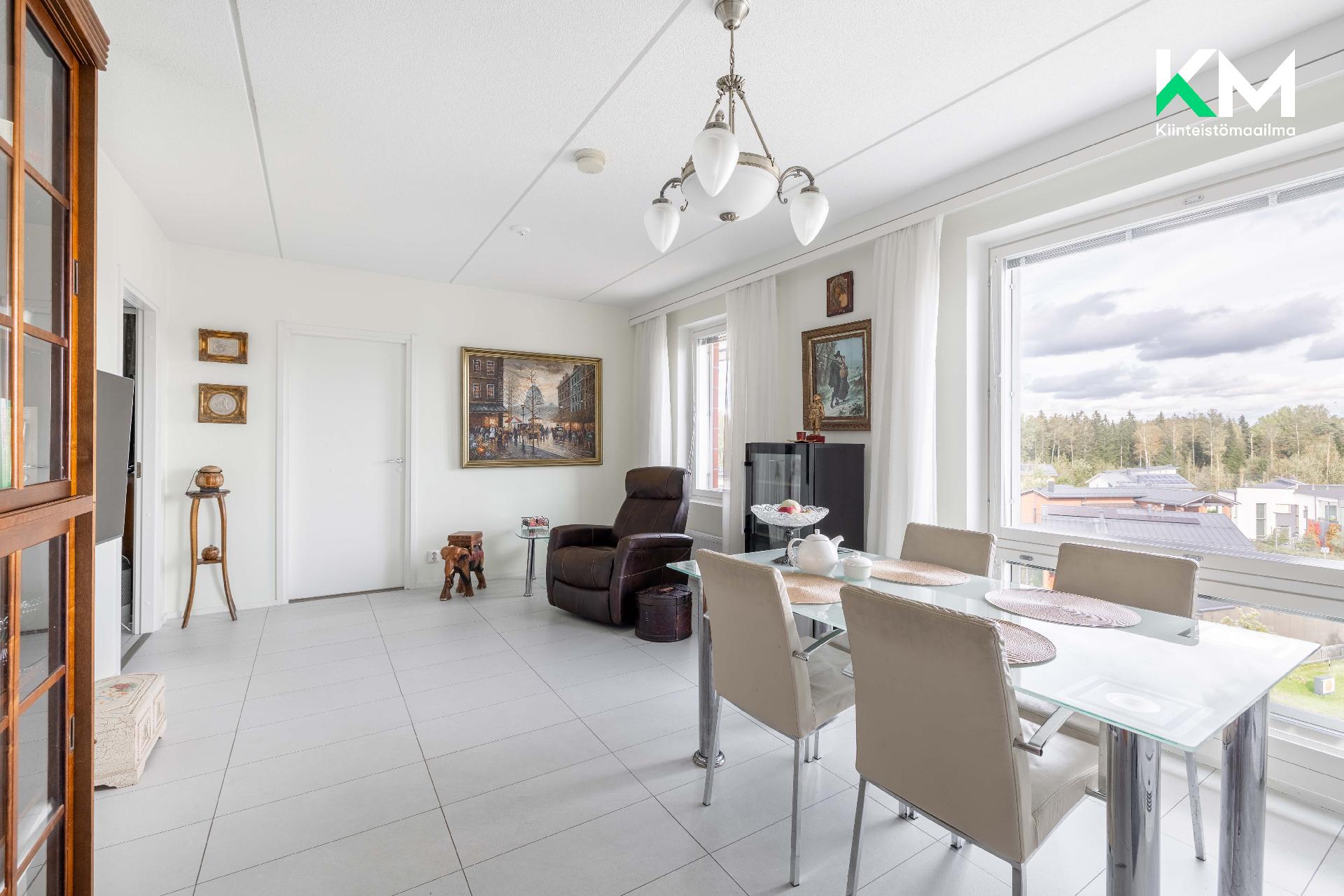 Rubiinikehä 33, Kivistö, Vantaa