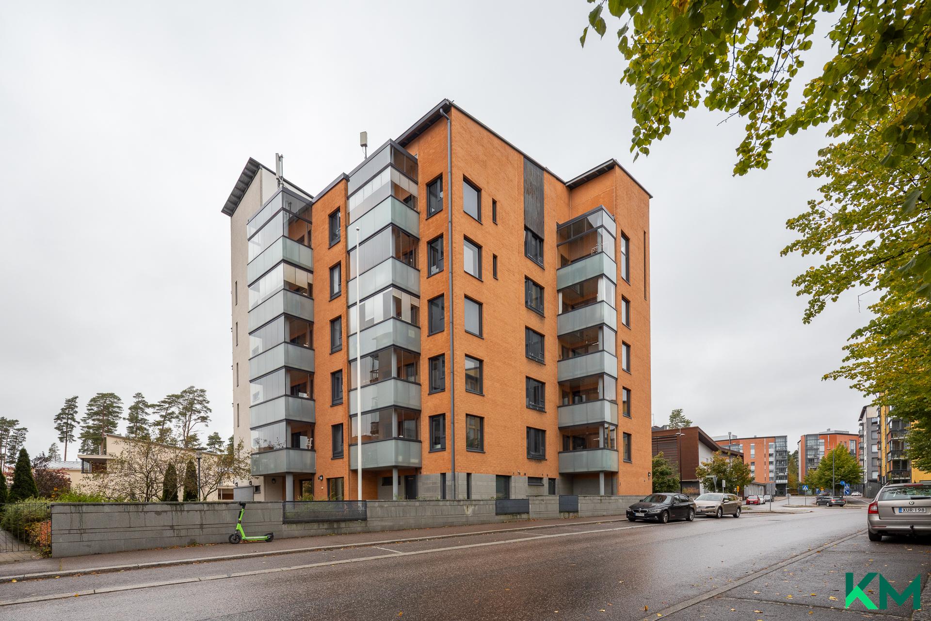 Aurinkotuulenkatu 17, Aurinkolahti, Helsinki