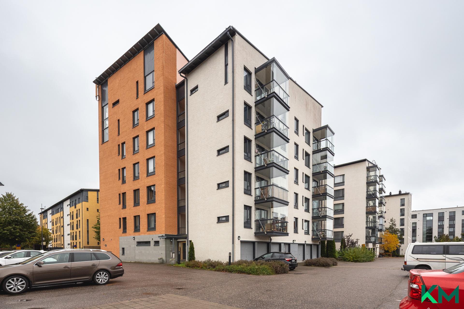 Aurinkotuulenkatu 17, Aurinkolahti, Helsinki