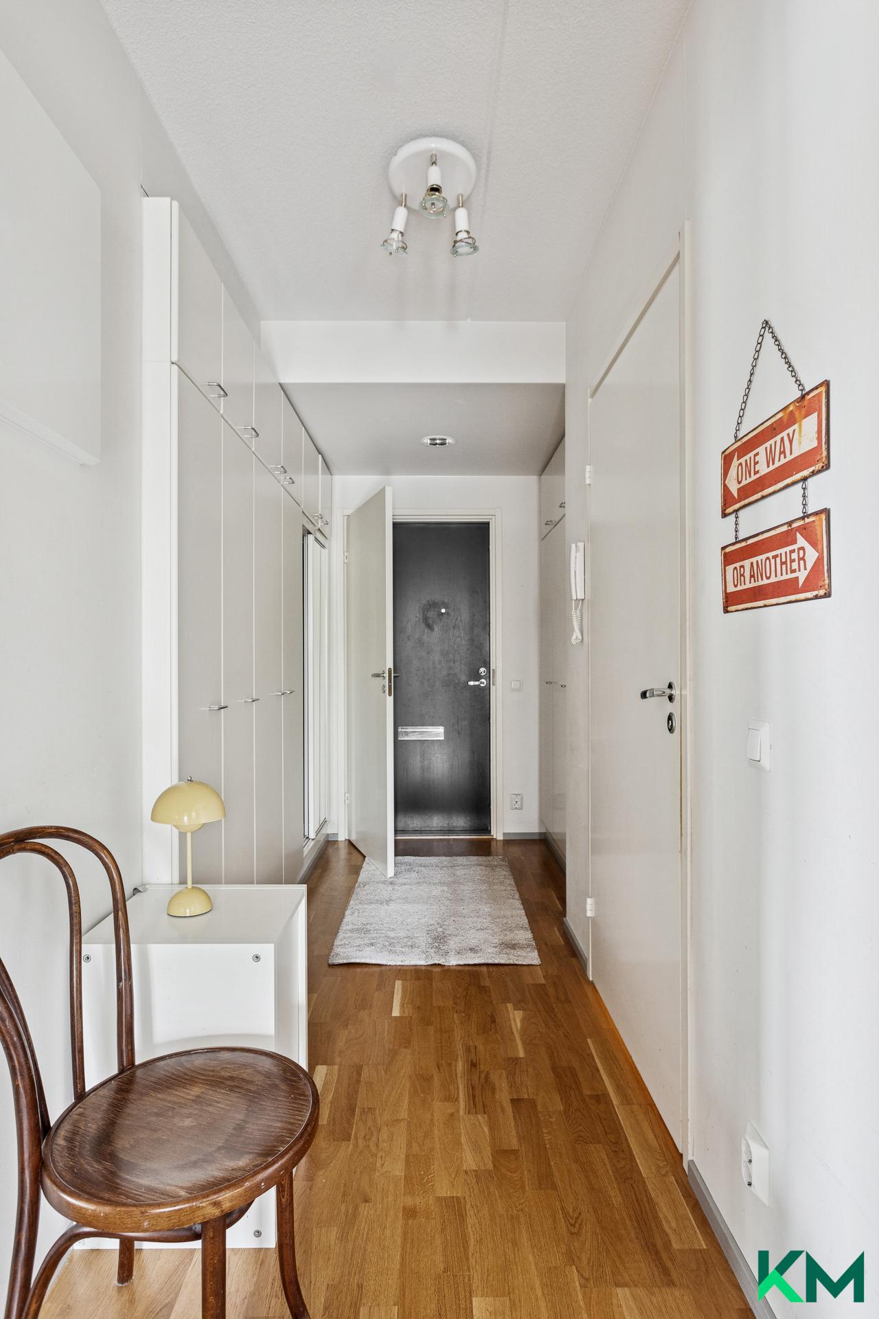 Aurinkotuulenkatu 17, Aurinkolahti, Helsinki