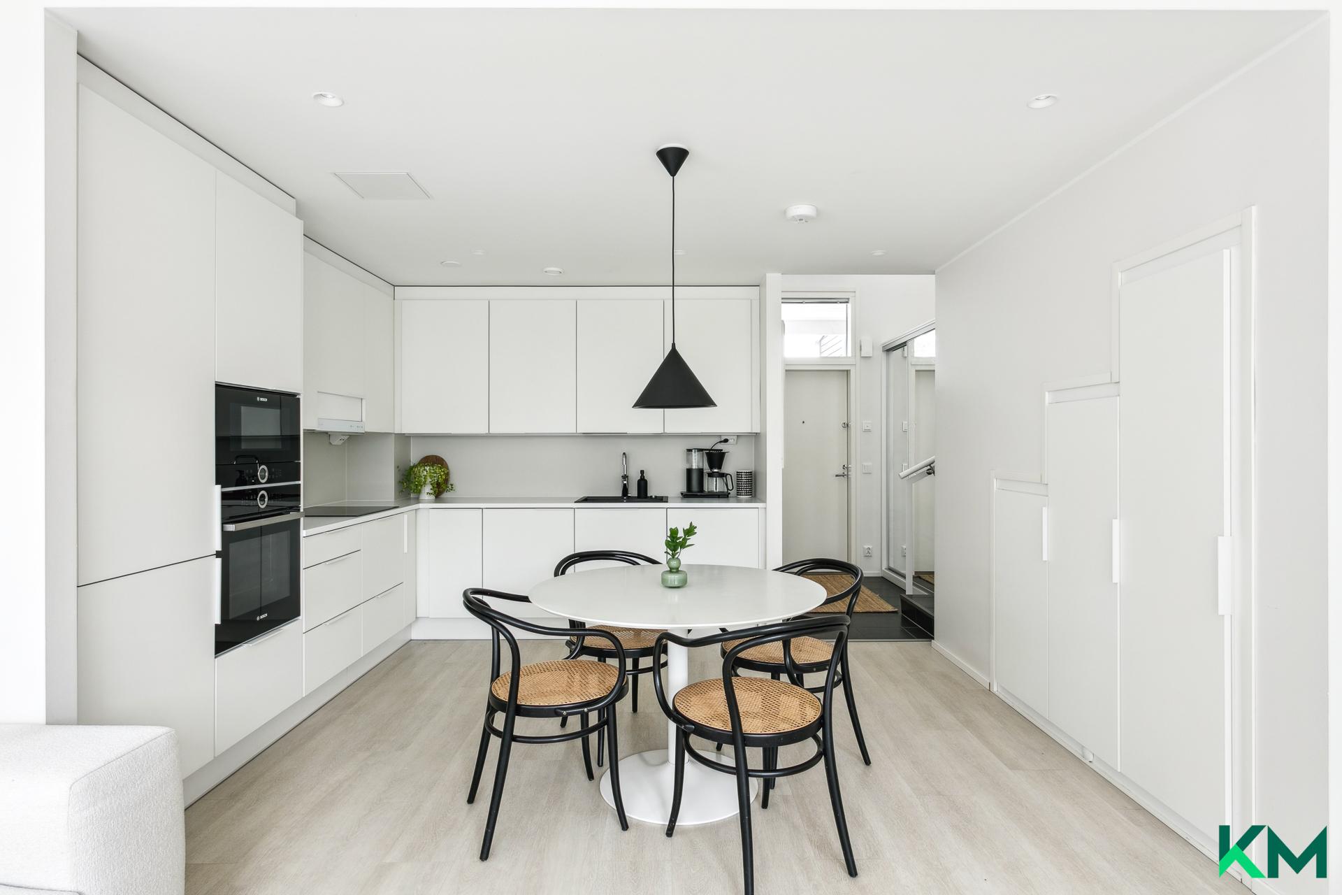 Kanttiinitie 8, Painiitty, Espoo