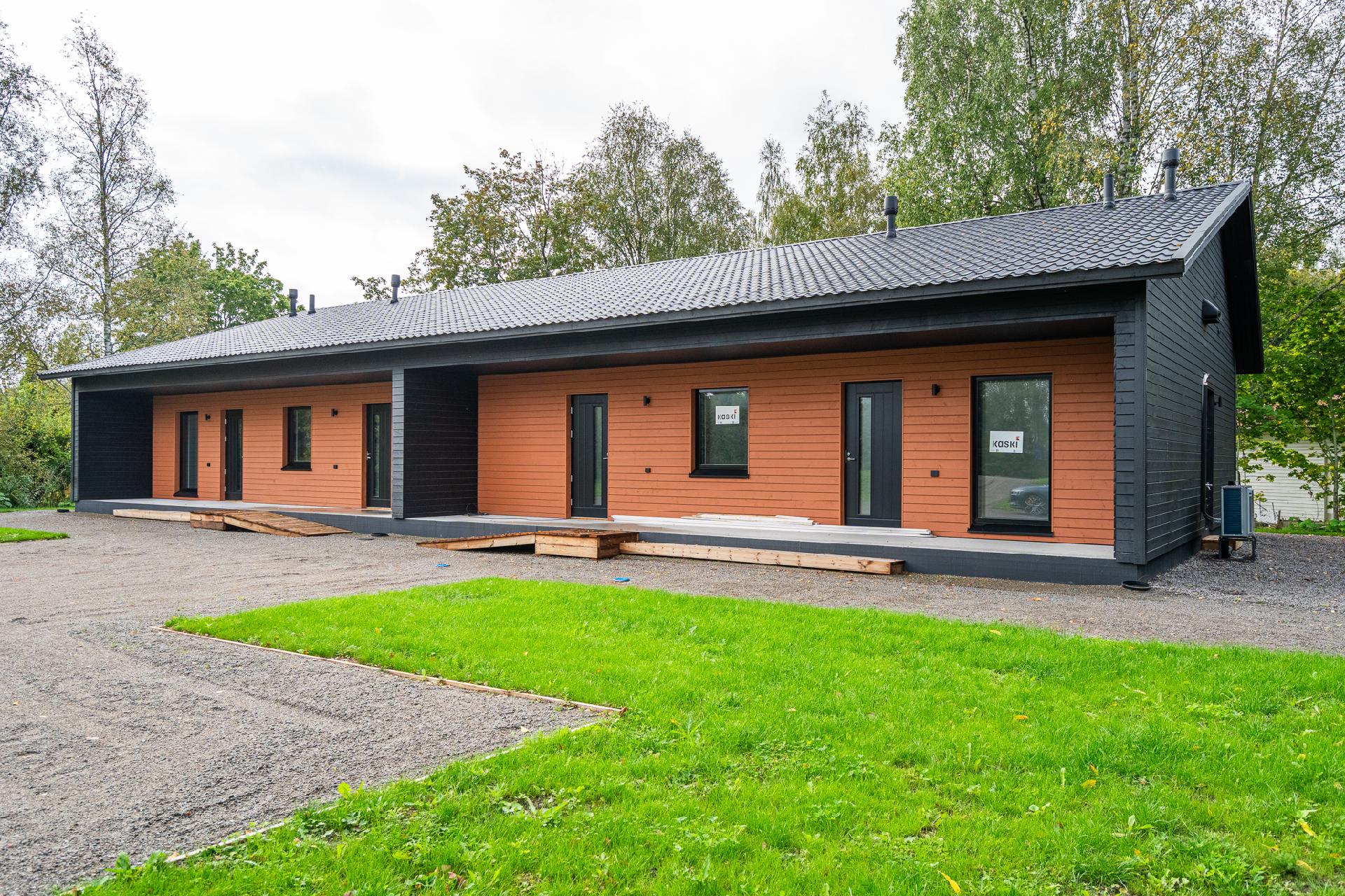 Julkisivu