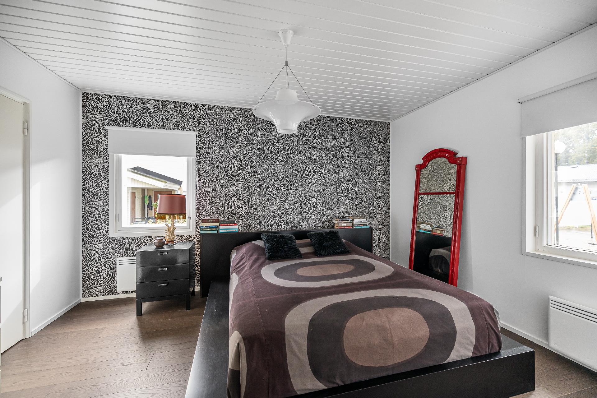 Suksitehtaankatu 9, Kinnari, Järvenpää