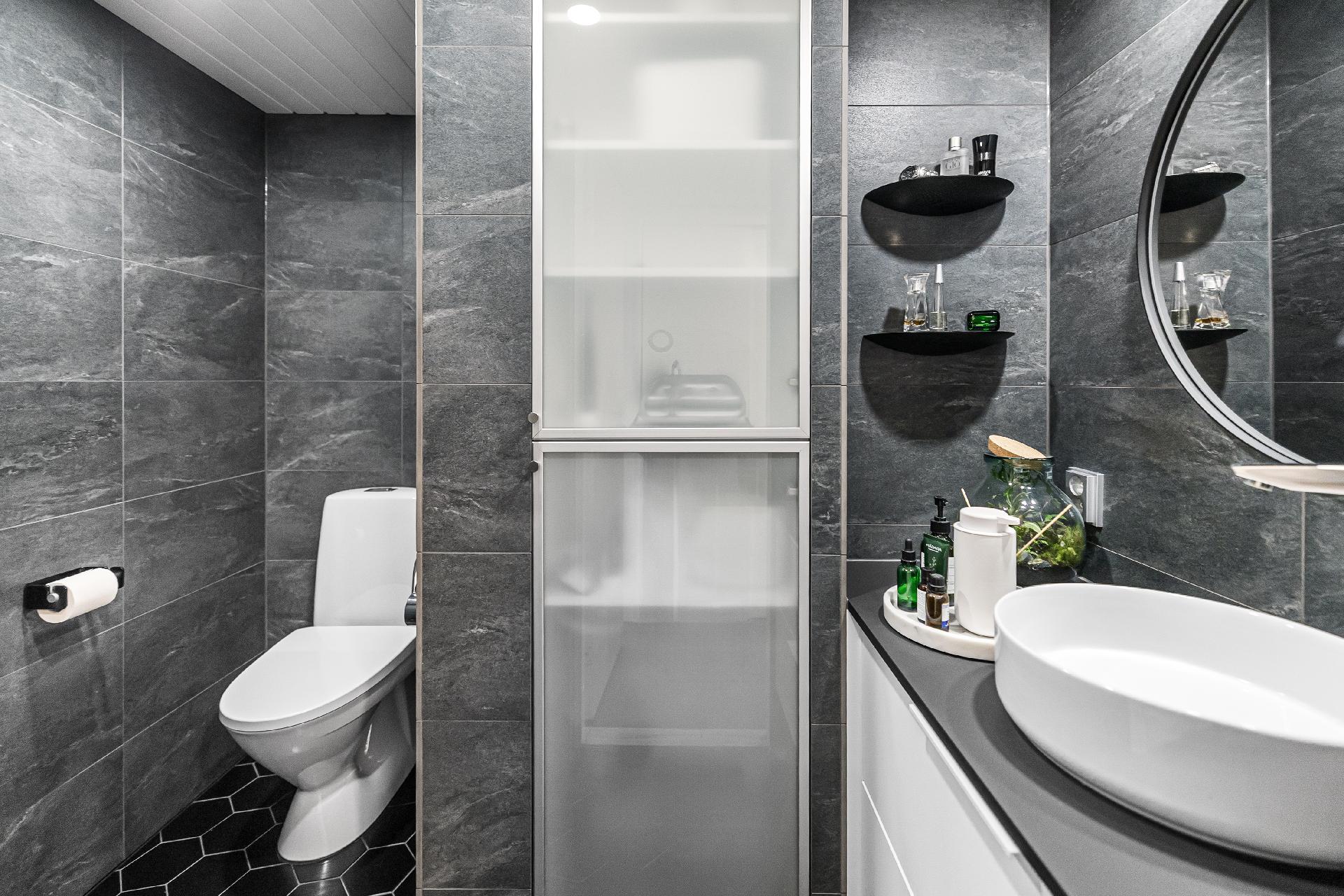 Suksitehtaankatu 9, Kinnari, Järvenpää