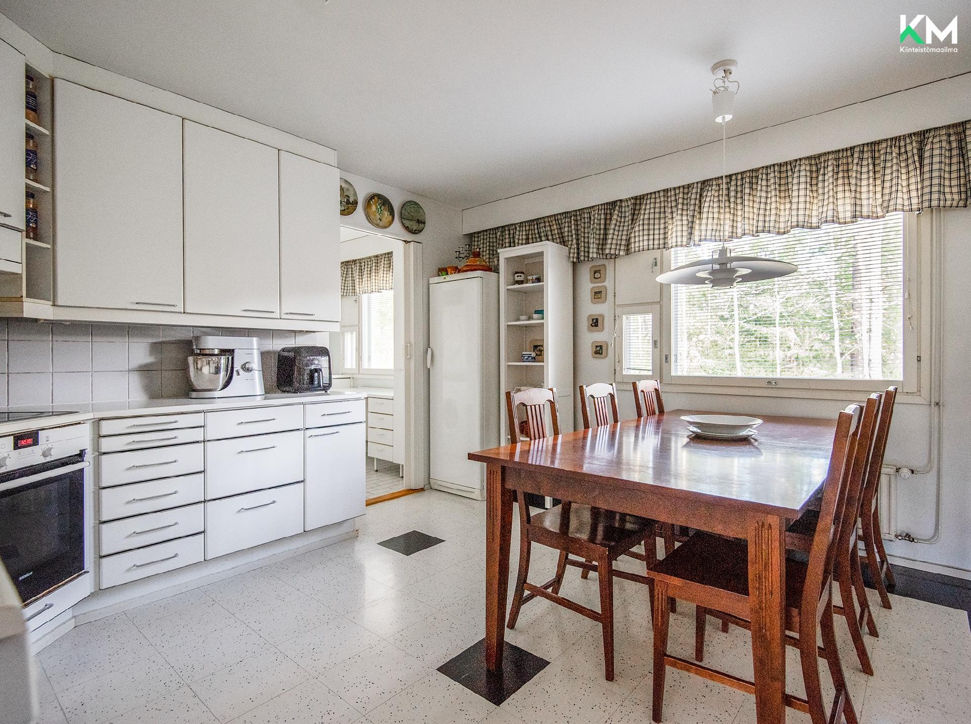 Kiperhaantie 4, Mäksmäki, Masku