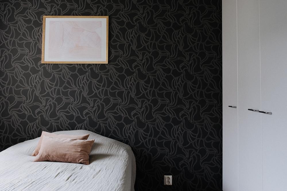 Paljon säilytystilaa makuuhuoneessa