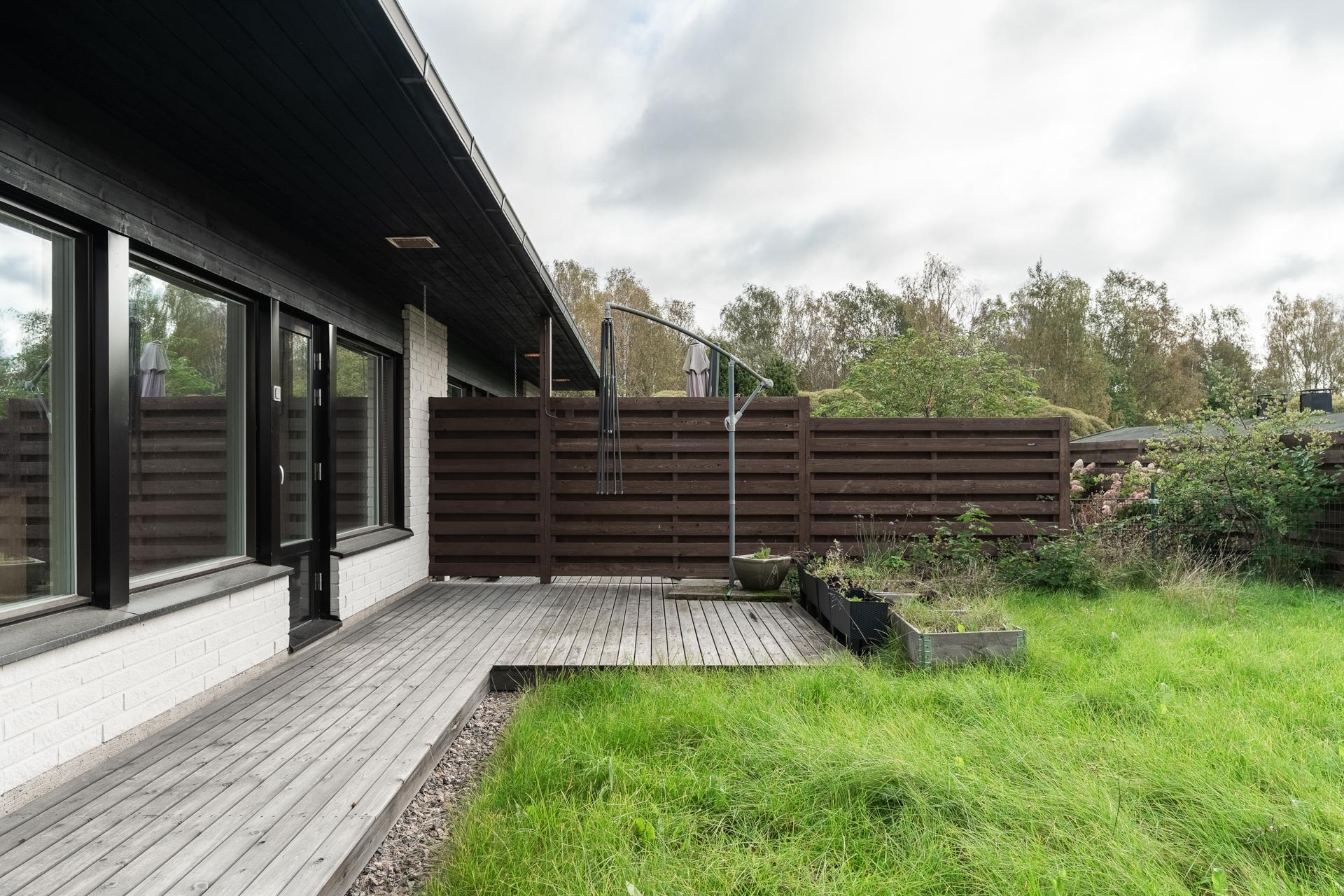 Lukupurontie 8, Mankkaa, Espoo