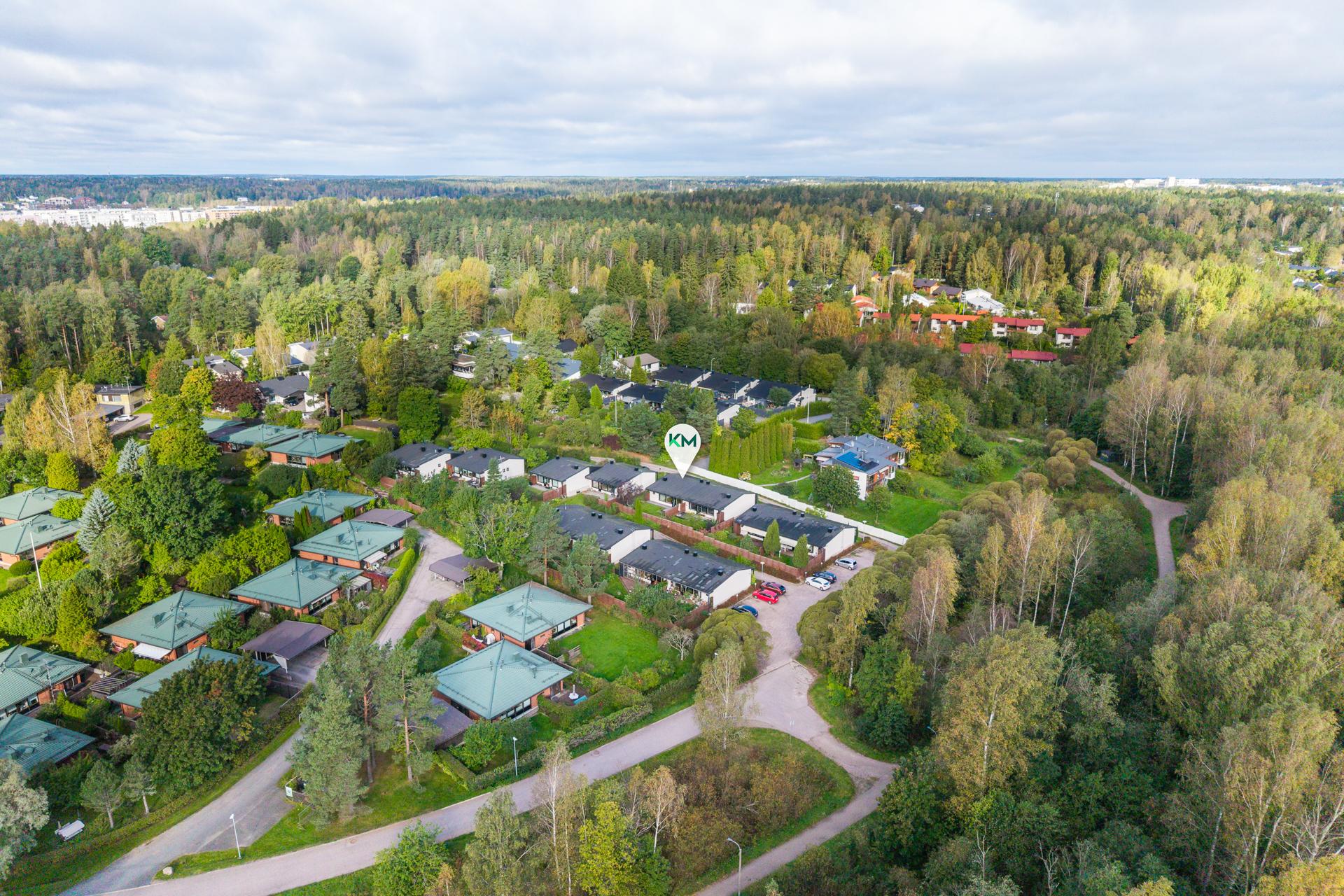 Lukupurontie 8, Mankkaa, Espoo