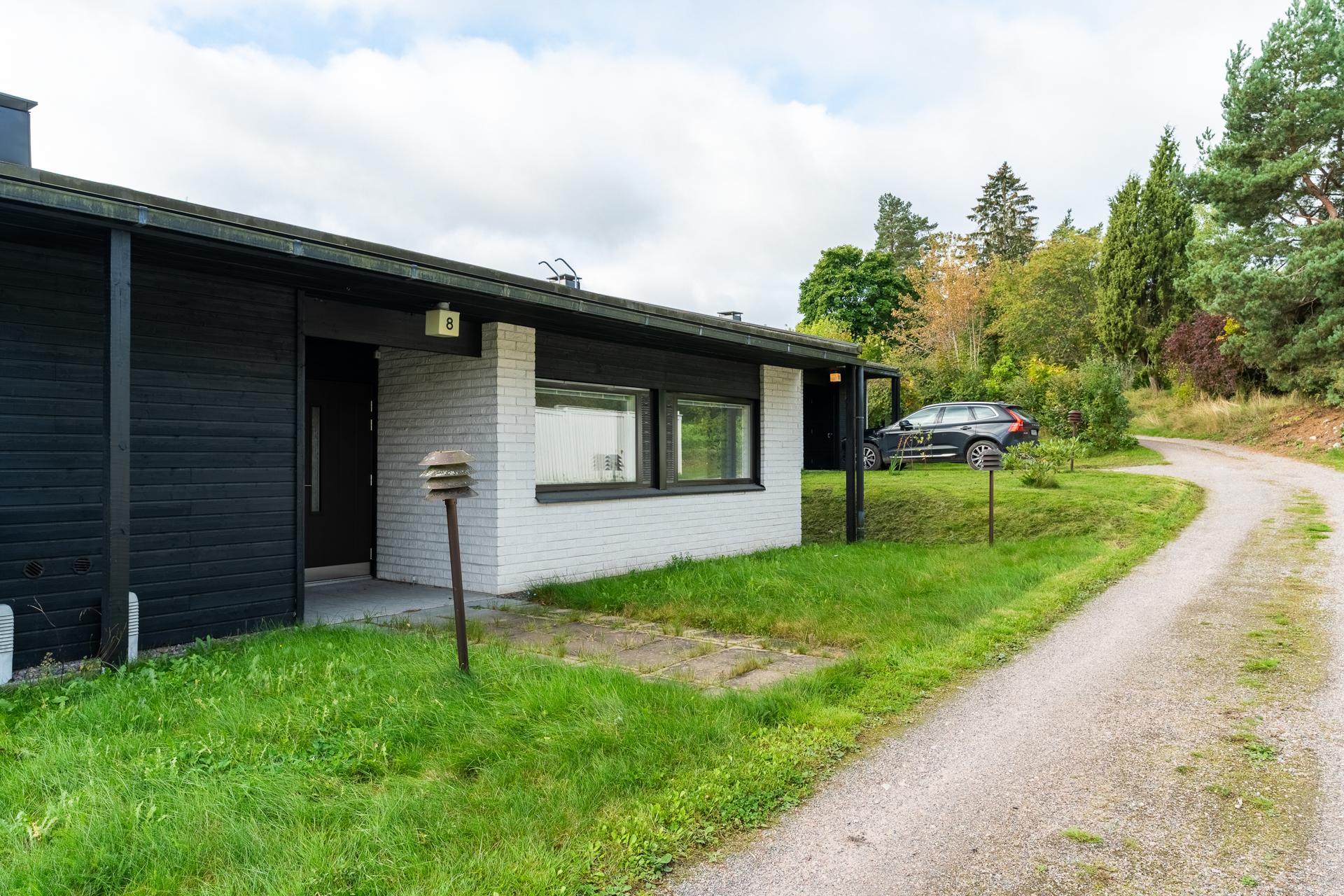 Lukupurontie 8, Mankkaa, Espoo