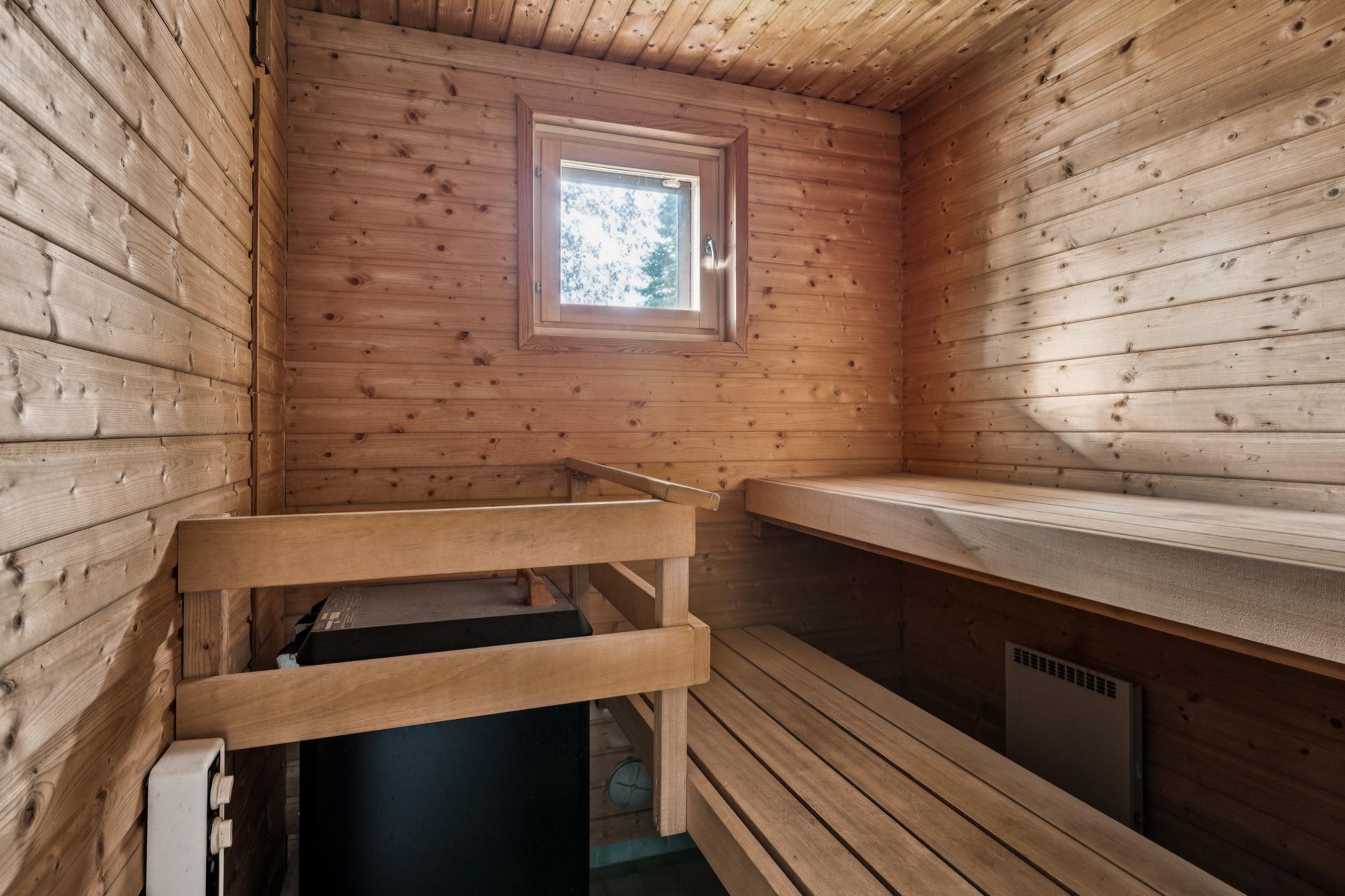 Lukupurontie 8, Mankkaa, Espoo