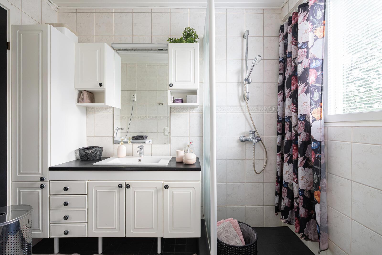 Martinkatu 9-11, Viertola, Hyvinkää