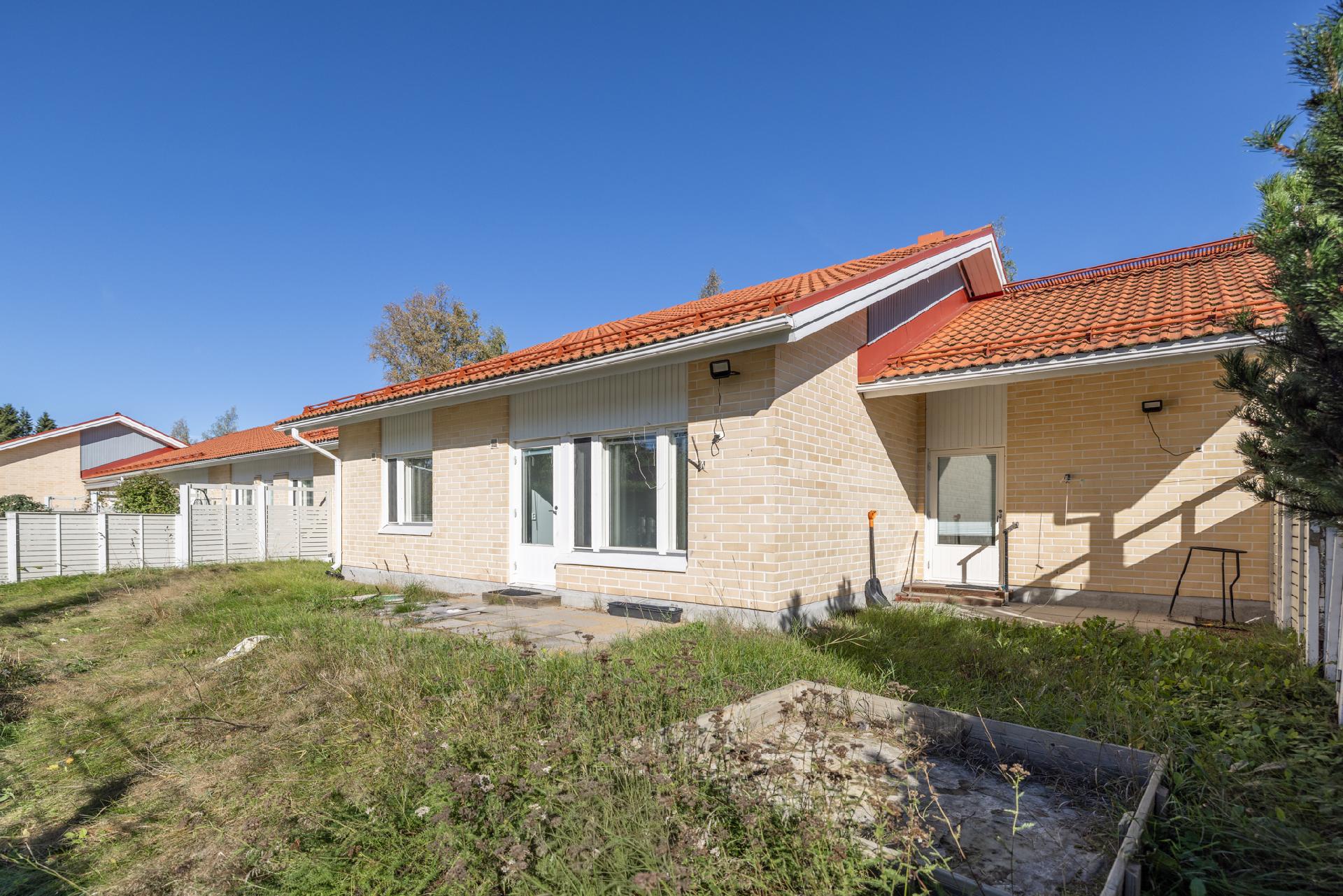 Antintie 1, Keskusta, Juva