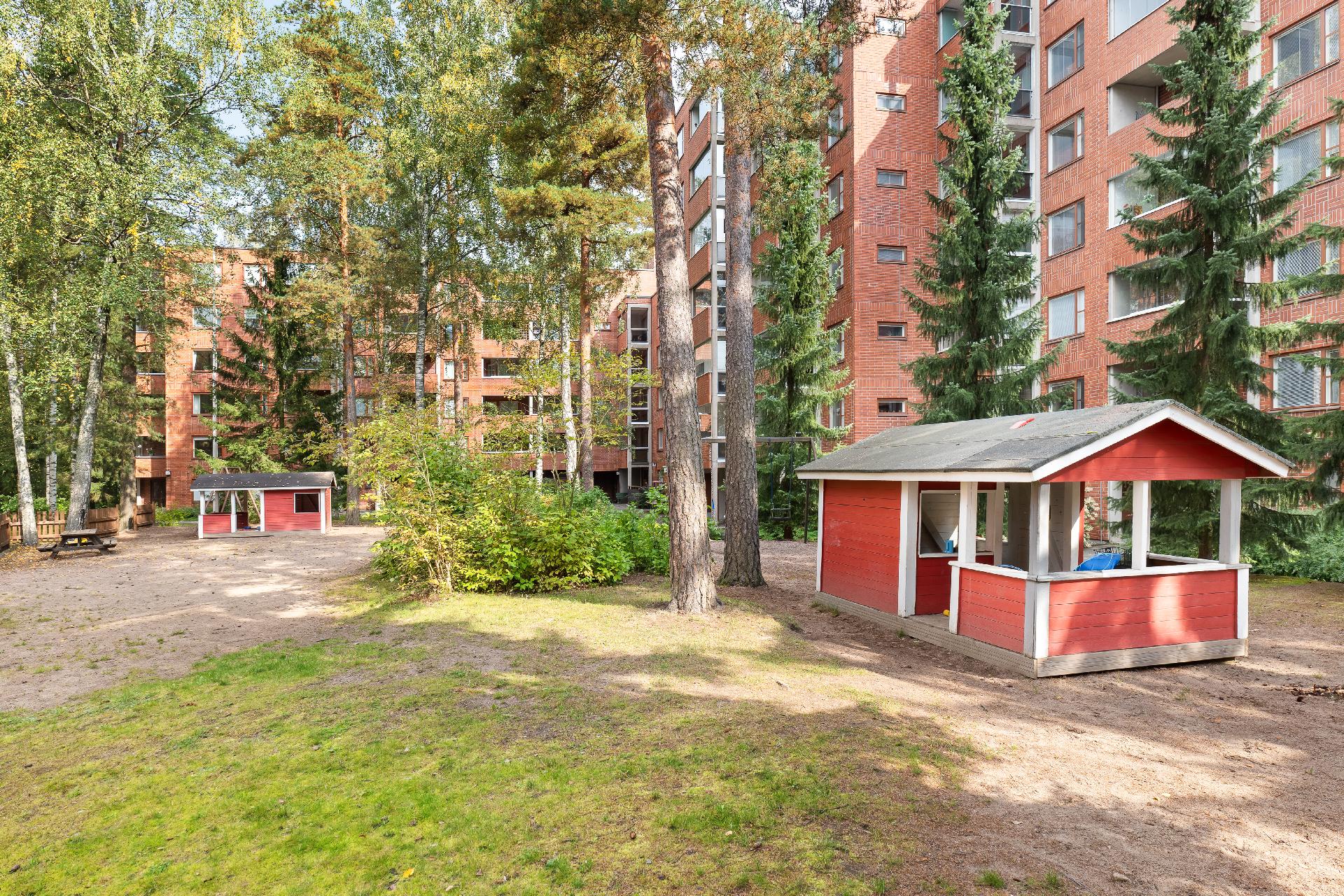 Kuparitie 10, Lassila, Helsinki