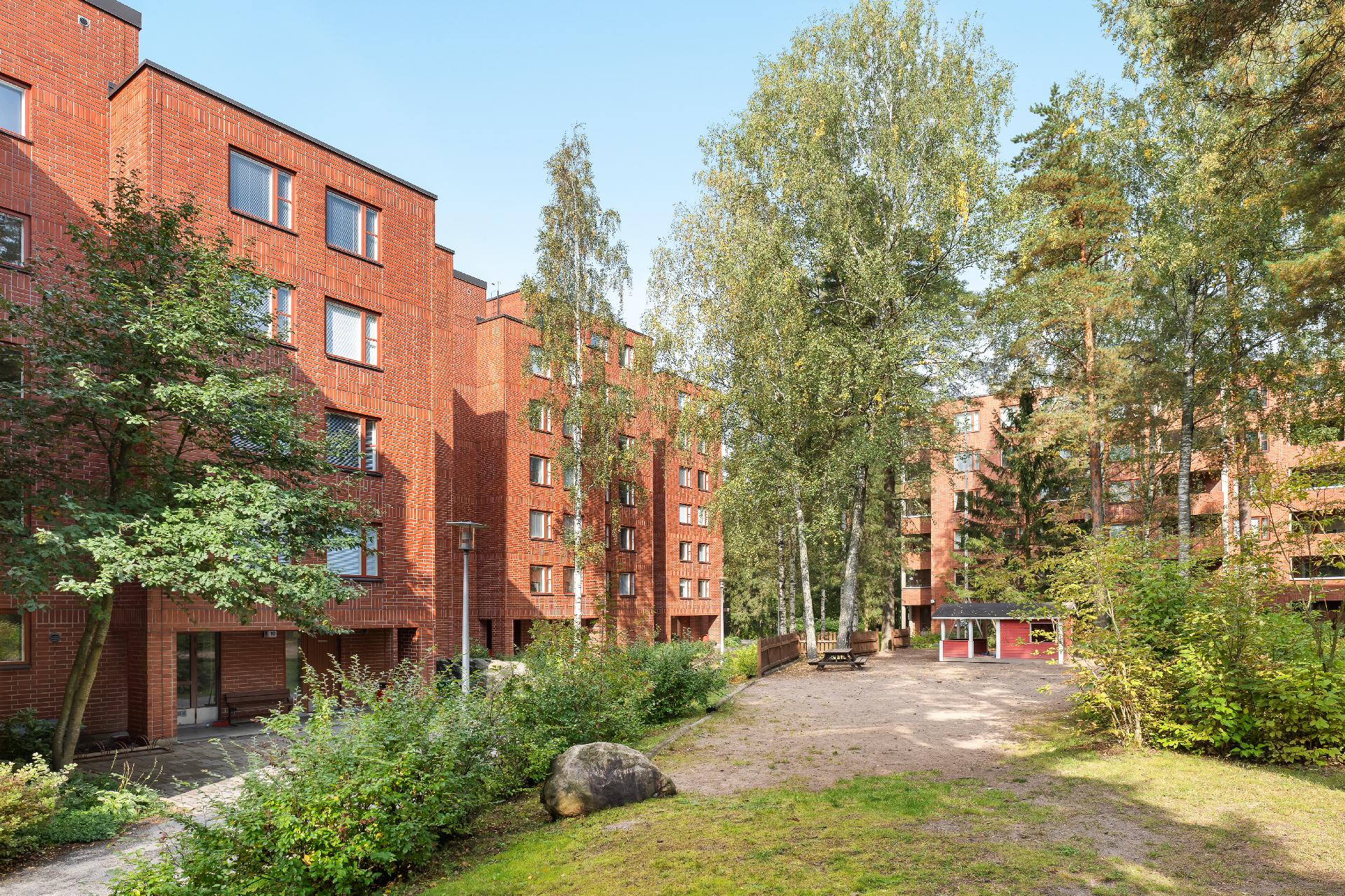 Kuparitie 10, Lassila, Helsinki