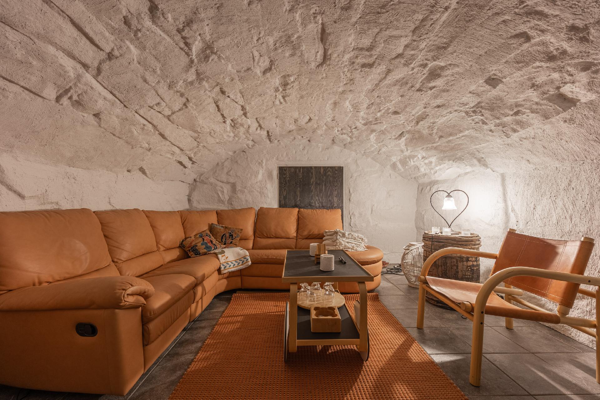 alakerran oleskelutila