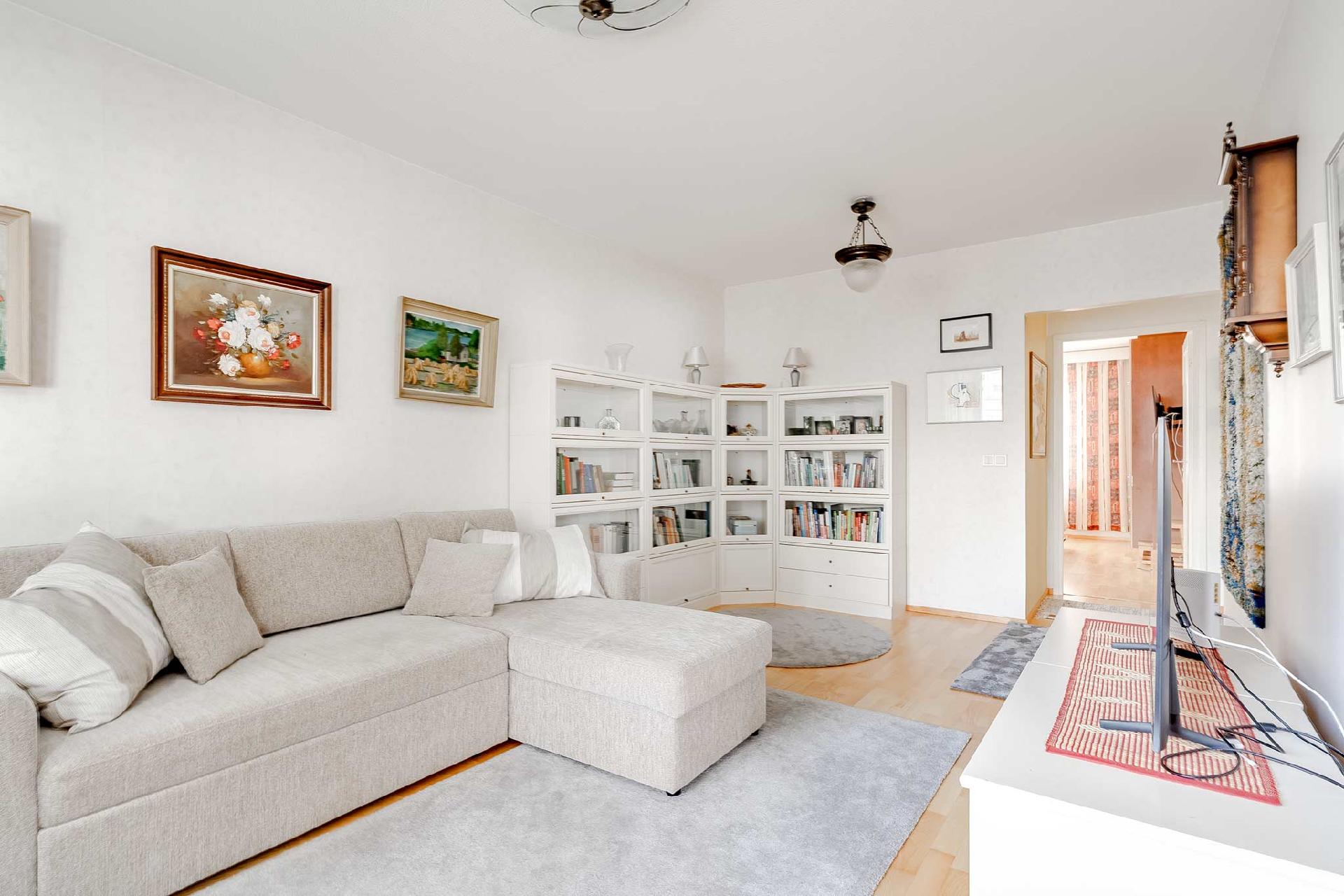 Mustanlahdenkatu 19, Amuri, Tampere