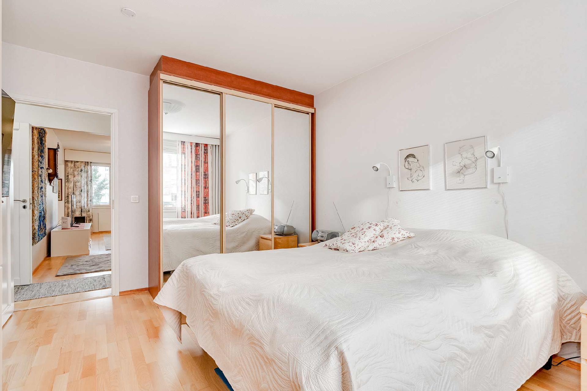 Mustanlahdenkatu 19, Amuri, Tampere