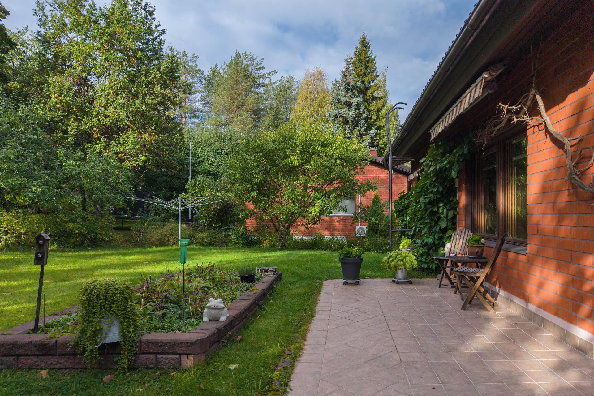 Kellotarhantie 12, Kelloniemi, Kuopio