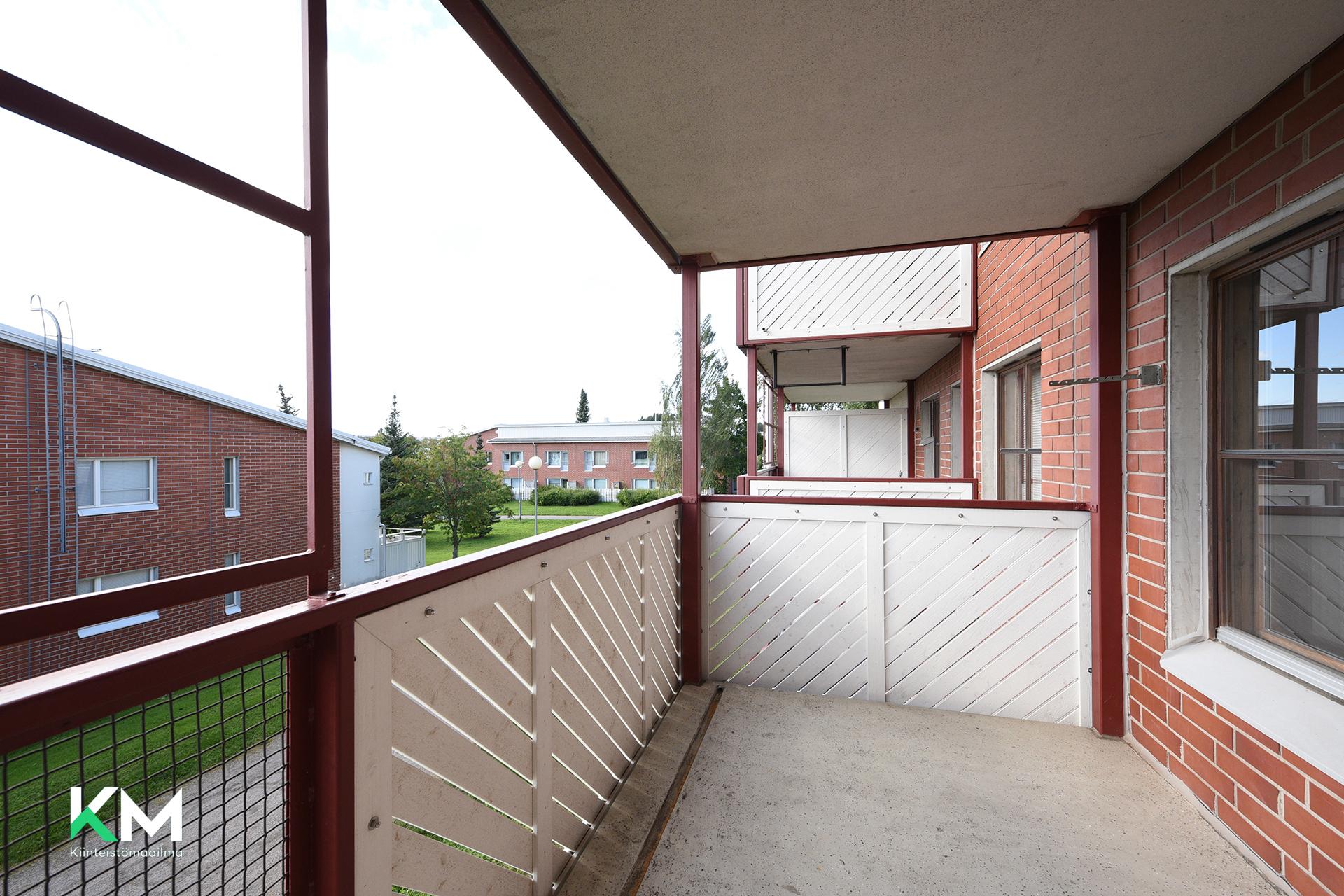 Lautamiehenkatu 10, Asemantausta, Lahti