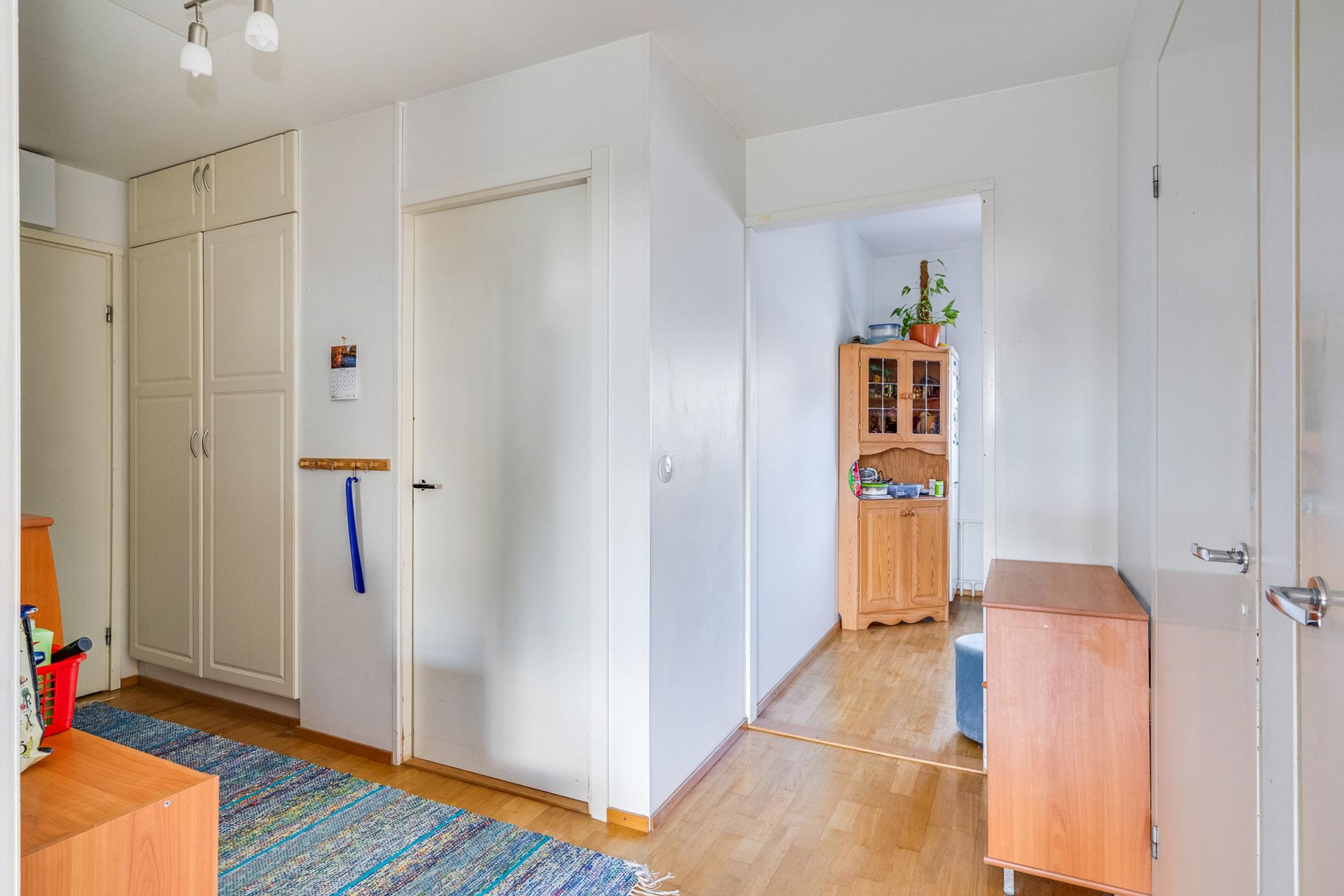 Takahuhdinkatu 100, Takahuhti, Tampere