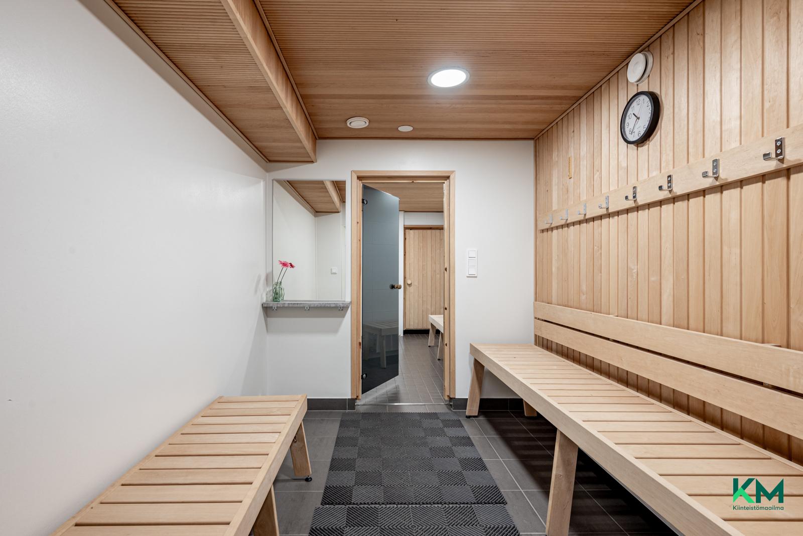 Arhotie 19, Vartiokylä, Helsinki